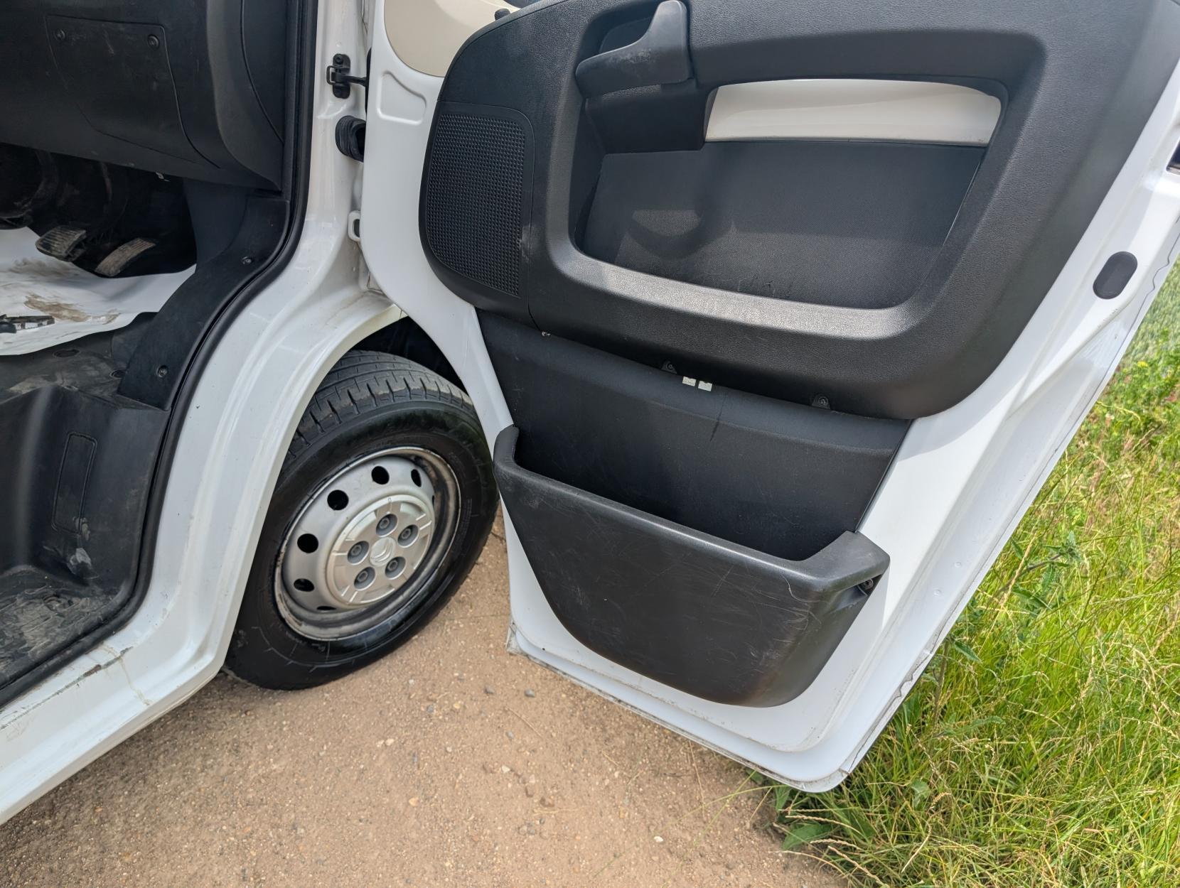 Citroen Relay 2.2 BlueHDi 35 Enterprise Panel Van 5dr Diesel Manual L3 High Roof Euro 6 (s/s) (140 ps)