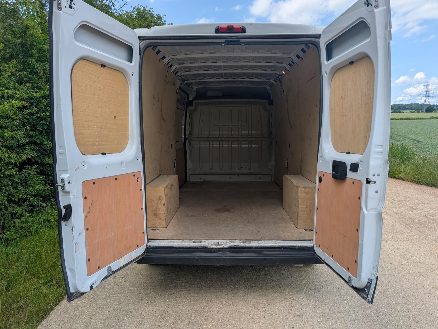 Citroen Relay 2.2 BlueHDi 35 Enterprise Panel Van 5dr Diesel Manual L3 High Roof Euro 6 (s/s) (140 ps)