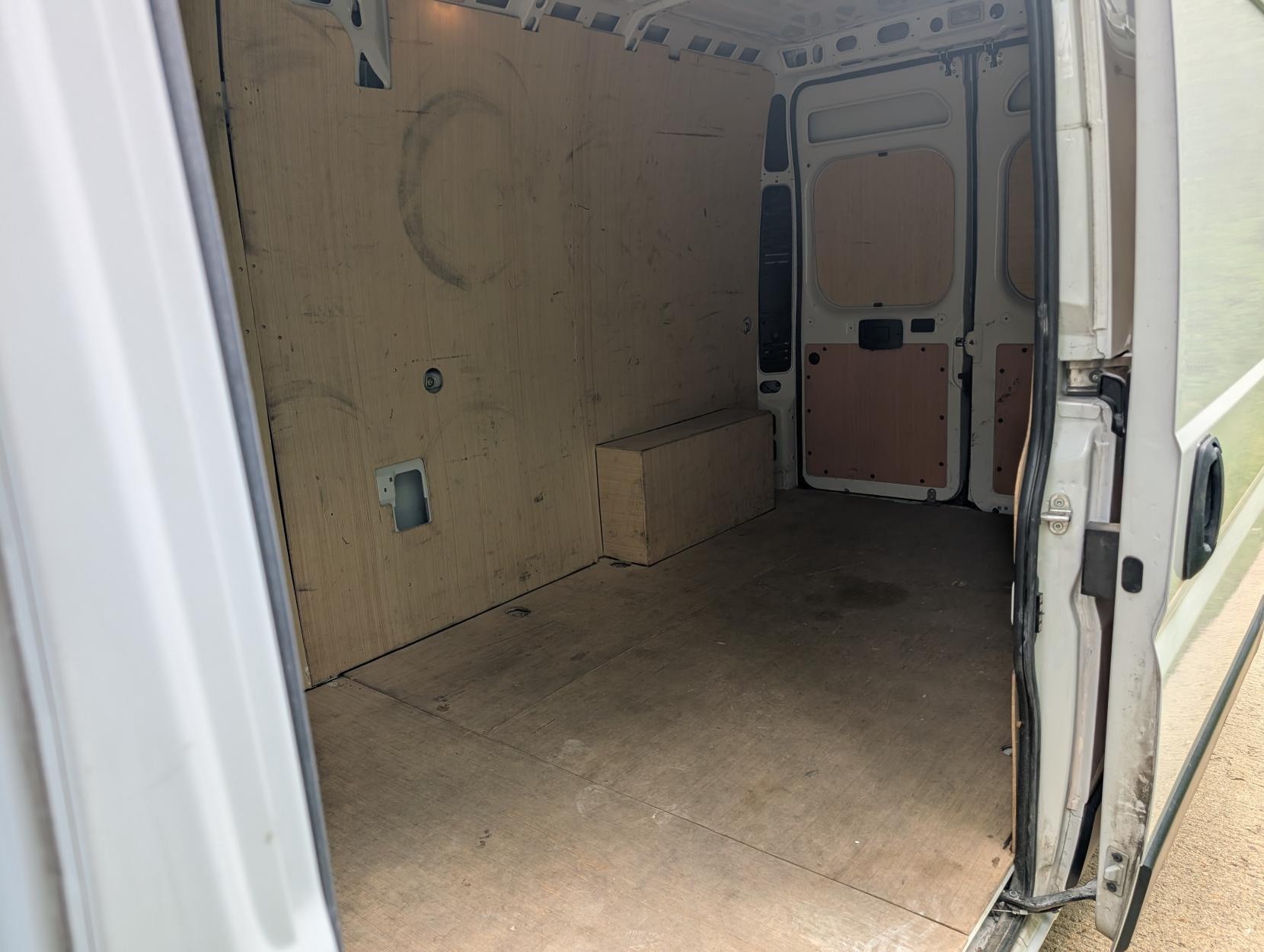 Citroen Relay 2.2 BlueHDi 35 Enterprise Panel Van 5dr Diesel Manual L3 High Roof Euro 6 (s/s) (140 ps)