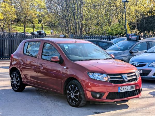 Dacia Sandero 1.2 Laureate Hatchback 5dr Petrol Manual Euro 5 (75 ps)