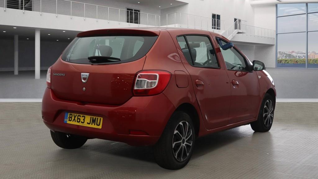Dacia Sandero 1.2 Laureate Hatchback 5dr Petrol Manual Euro 5 (75 ps)