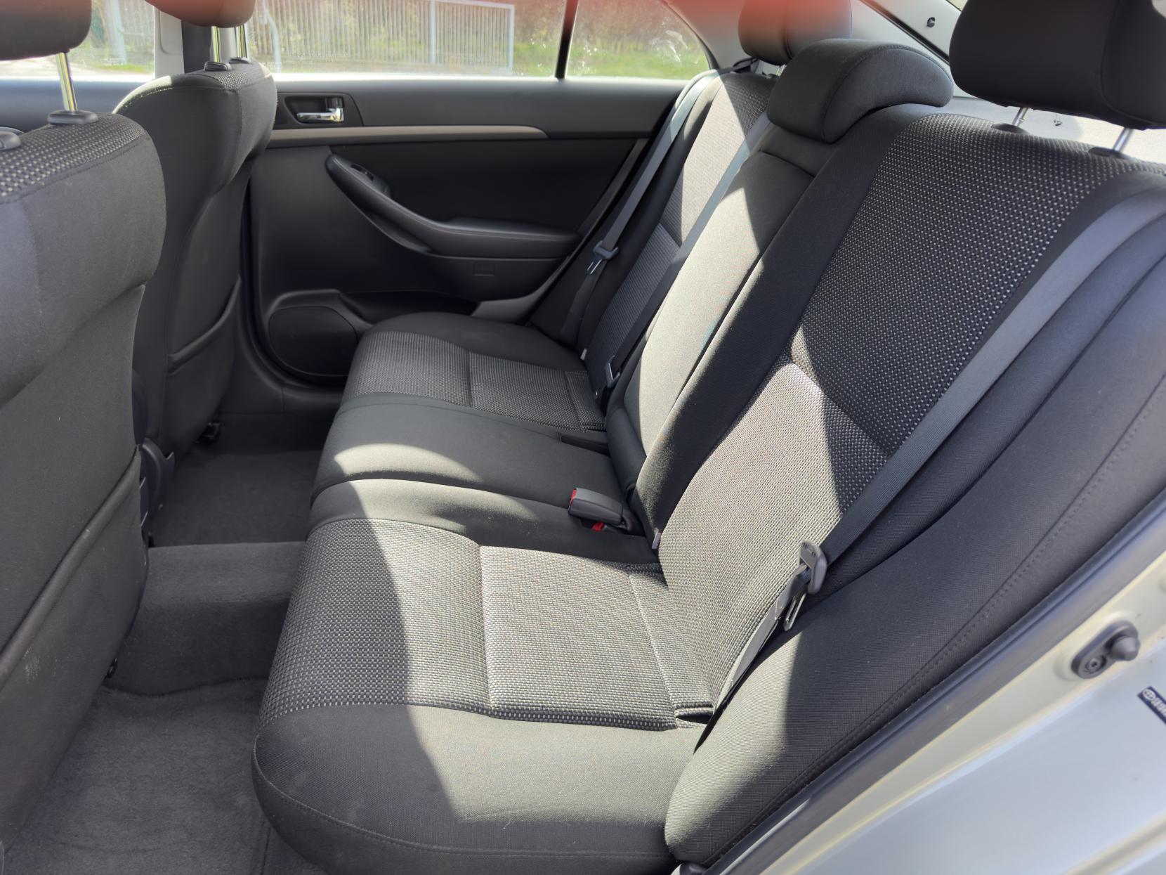 Toyota Avensis 1.8 VVT-i T3-X Hatchback 5dr Petrol Manual (171 g/km, 127 bhp)