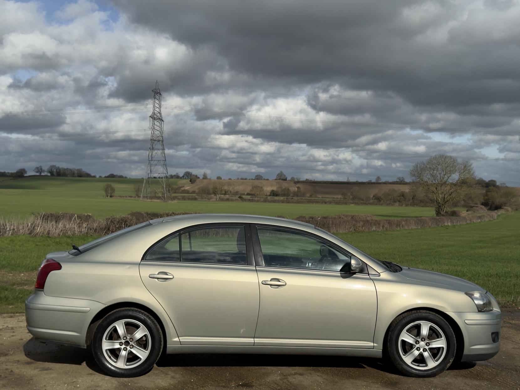 Toyota Avensis 1.8 VVT-i T3-X Hatchback 5dr Petrol Manual (171 g/km, 127 bhp)
