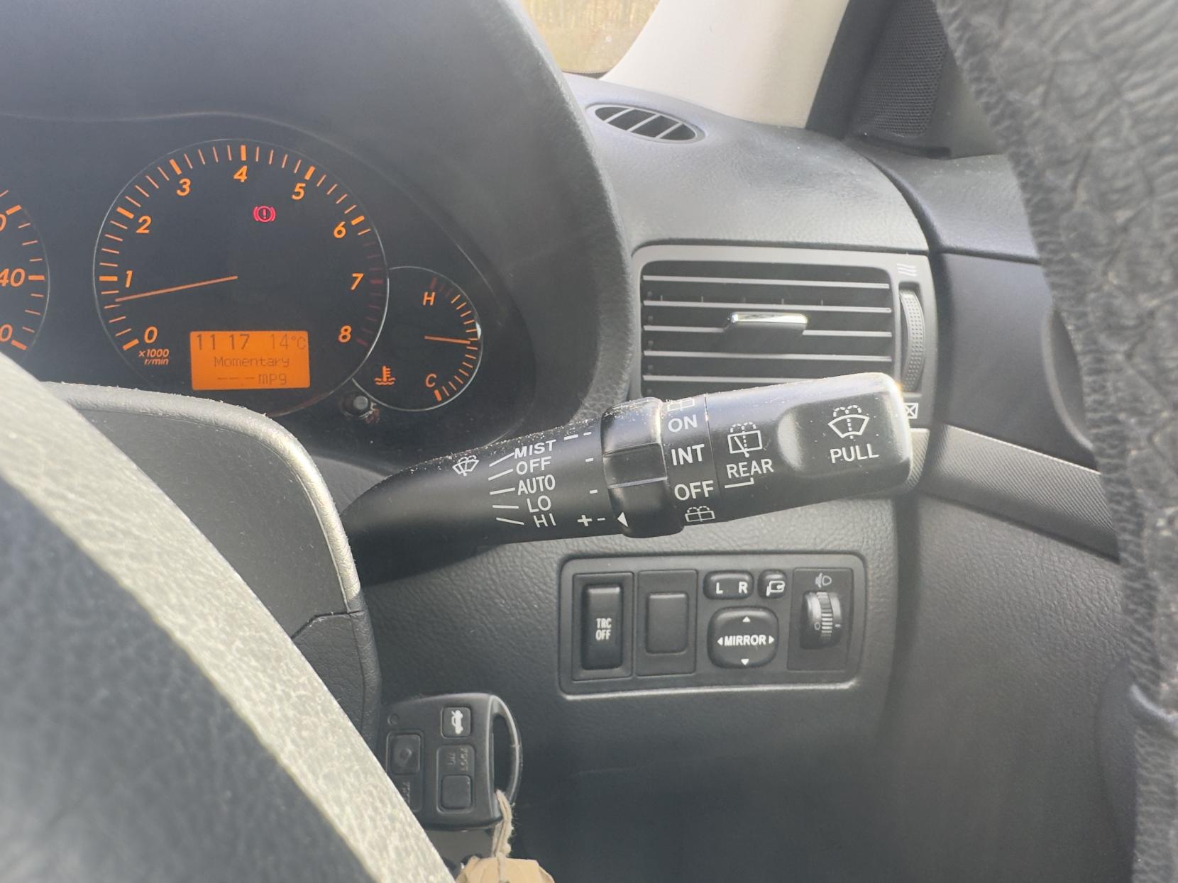 Toyota Avensis 1.8 VVT-i T3-X Hatchback 5dr Petrol Manual (171 g/km, 127 bhp)