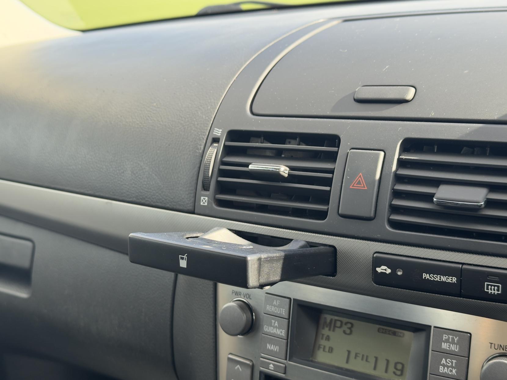 Toyota Avensis 1.8 VVT-i T3-X Hatchback 5dr Petrol Manual (171 g/km, 127 bhp)