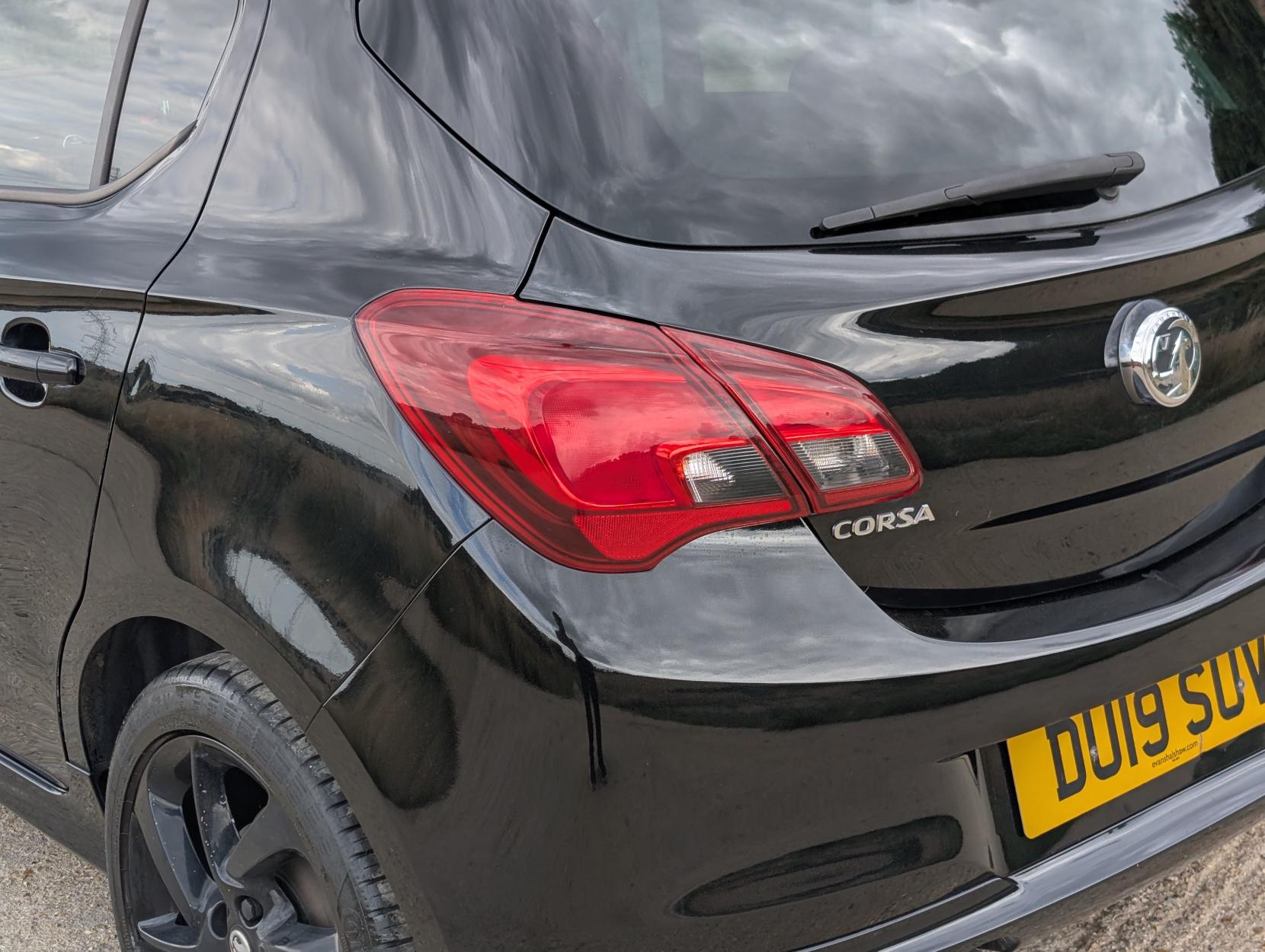 Vauxhall Corsa 1.4i ecoTEC SRi VX Line Nav Black Hatchback 5dr Petrol Manual Euro 6 (90 ps)