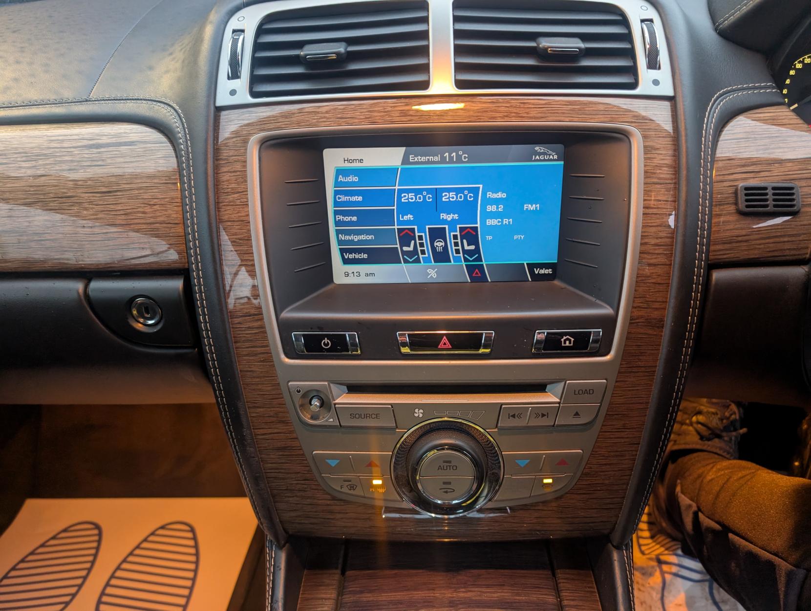 Jaguar XK 5.0 V8 Portfolio Coupe 2dr Petrol Auto Euro 5 (385 ps)