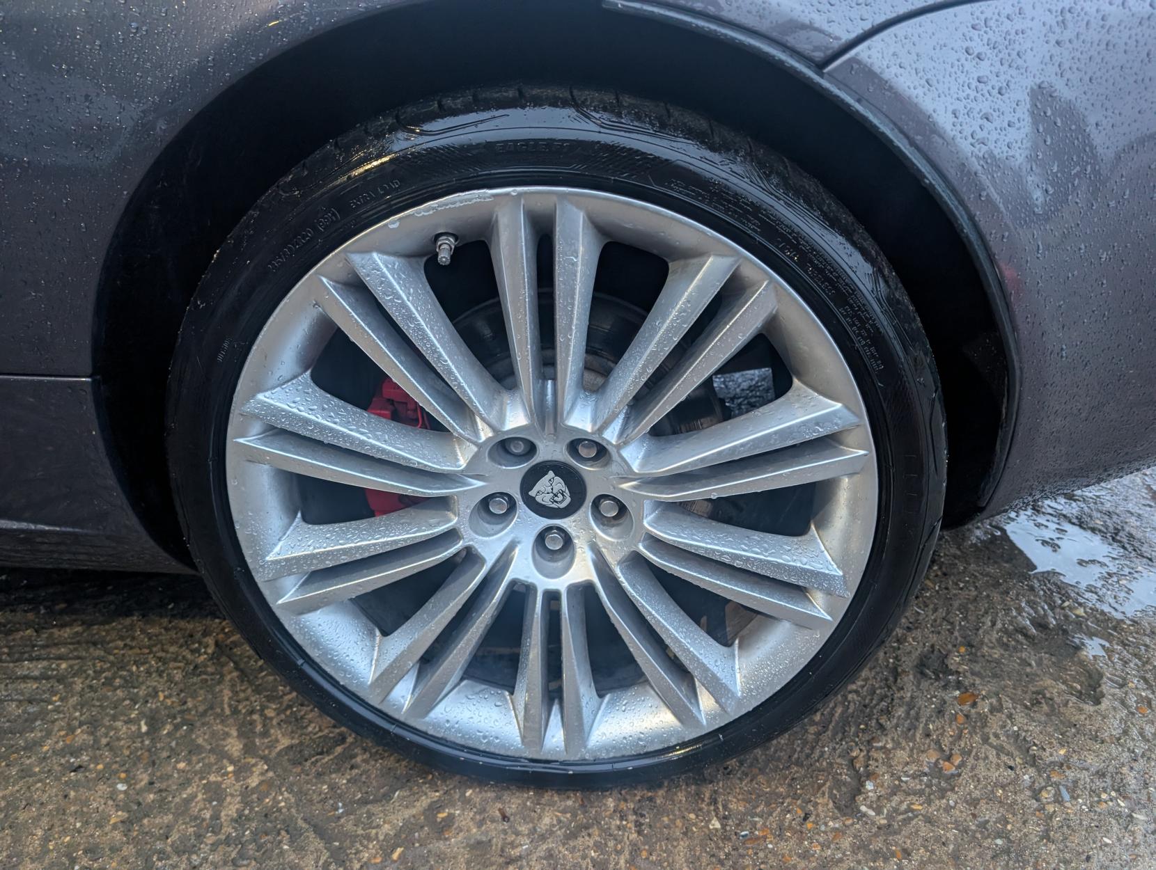 Jaguar XK 5.0 V8 Portfolio Coupe 2dr Petrol Auto Euro 5 (385 ps)