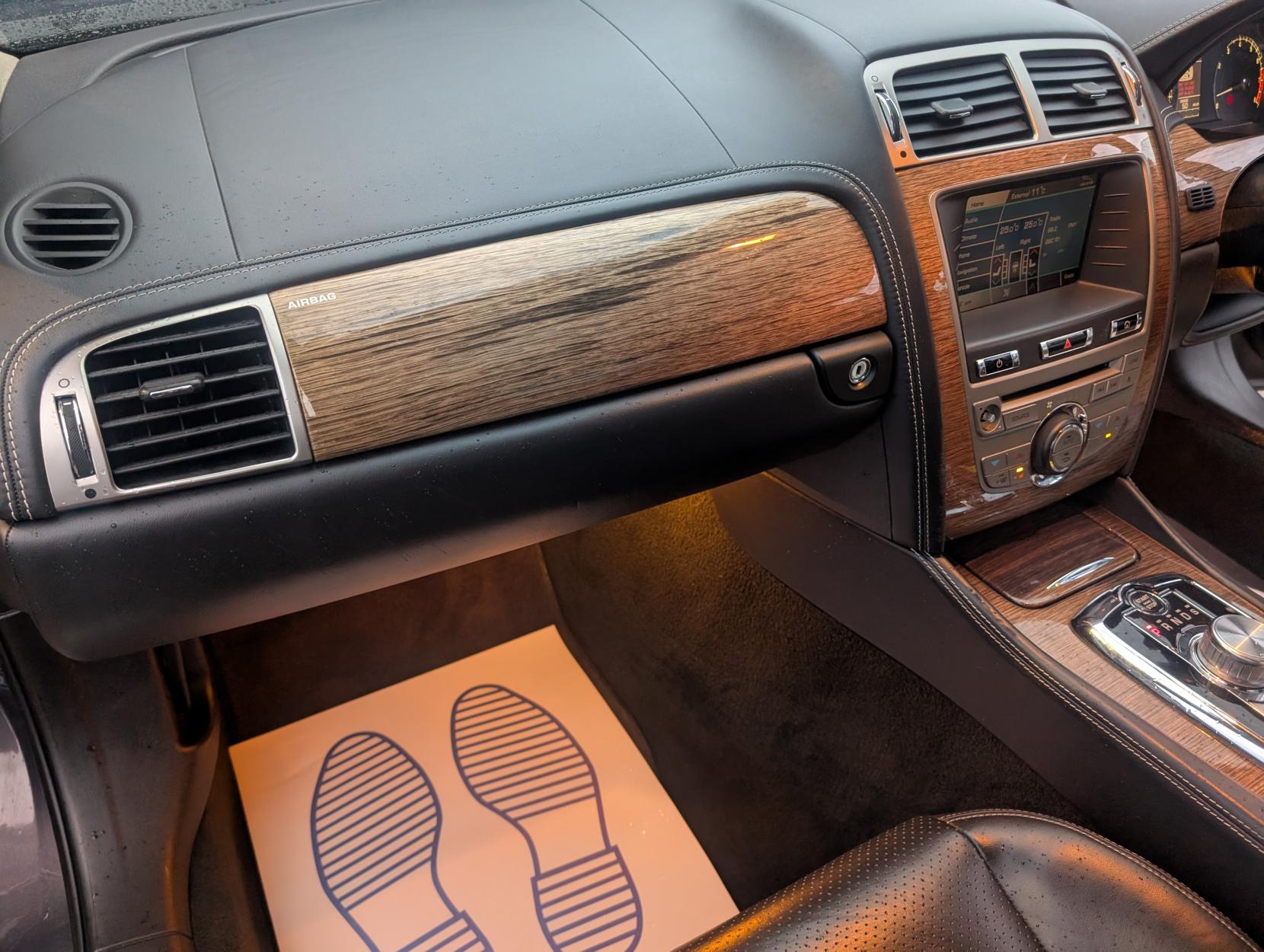 Jaguar XK 5.0 V8 Portfolio Coupe 2dr Petrol Auto Euro 5 (385 ps)