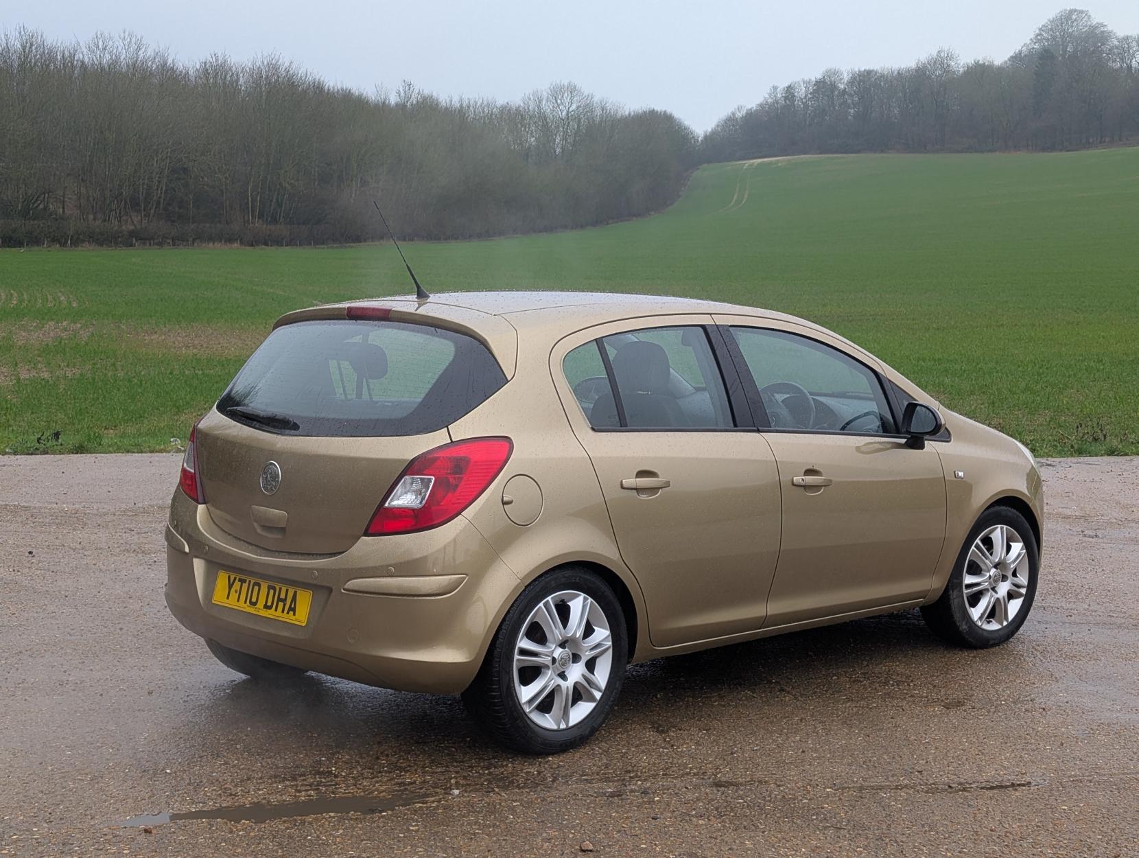 Vauxhall Corsa 1.4i 16v SE Hatchback 5dr Petrol Automatic (a/c) (138 g/km, 99 bhp)