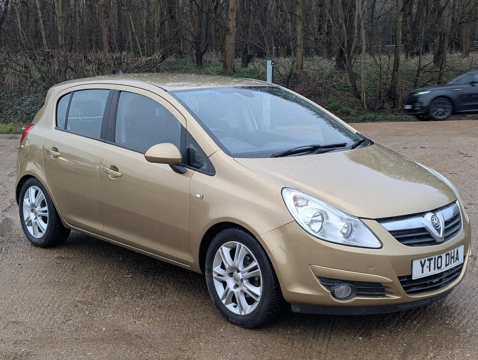 Vauxhall Corsa 1.4i 16v SE Hatchback 5dr Petrol Automatic (a/c) (138 g/km, 99 bhp)