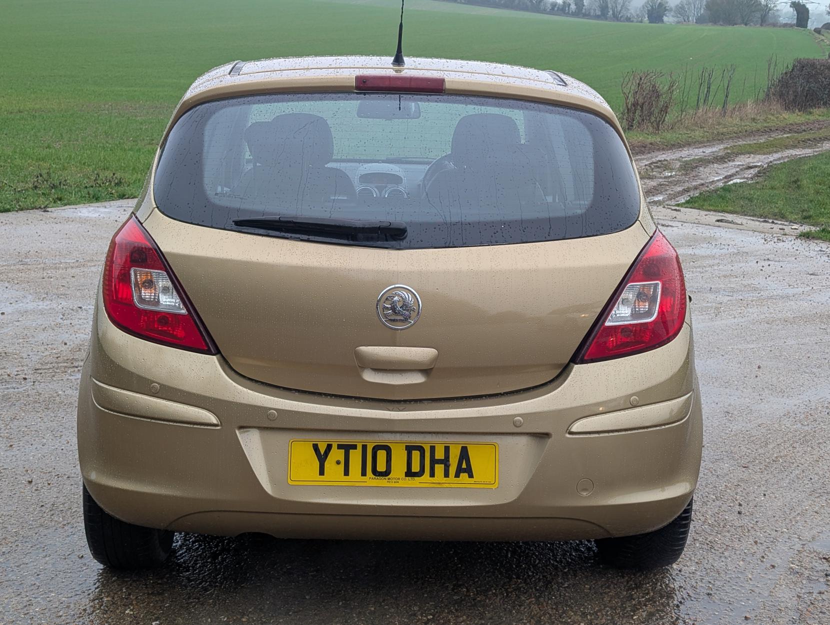 Vauxhall Corsa 1.4i 16v SE Hatchback 5dr Petrol Automatic (a/c) (138 g/km, 99 bhp)