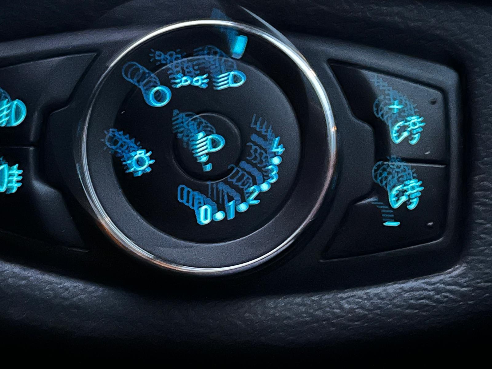 Ford B-Max 1.0T EcoBoost Zetec MPV 5dr Petrol Manual Euro 5 (100 ps)