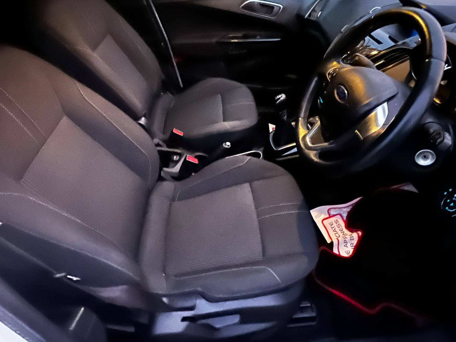 Ford B-Max 1.0T EcoBoost Zetec MPV 5dr Petrol Manual Euro 5 (100 ps)