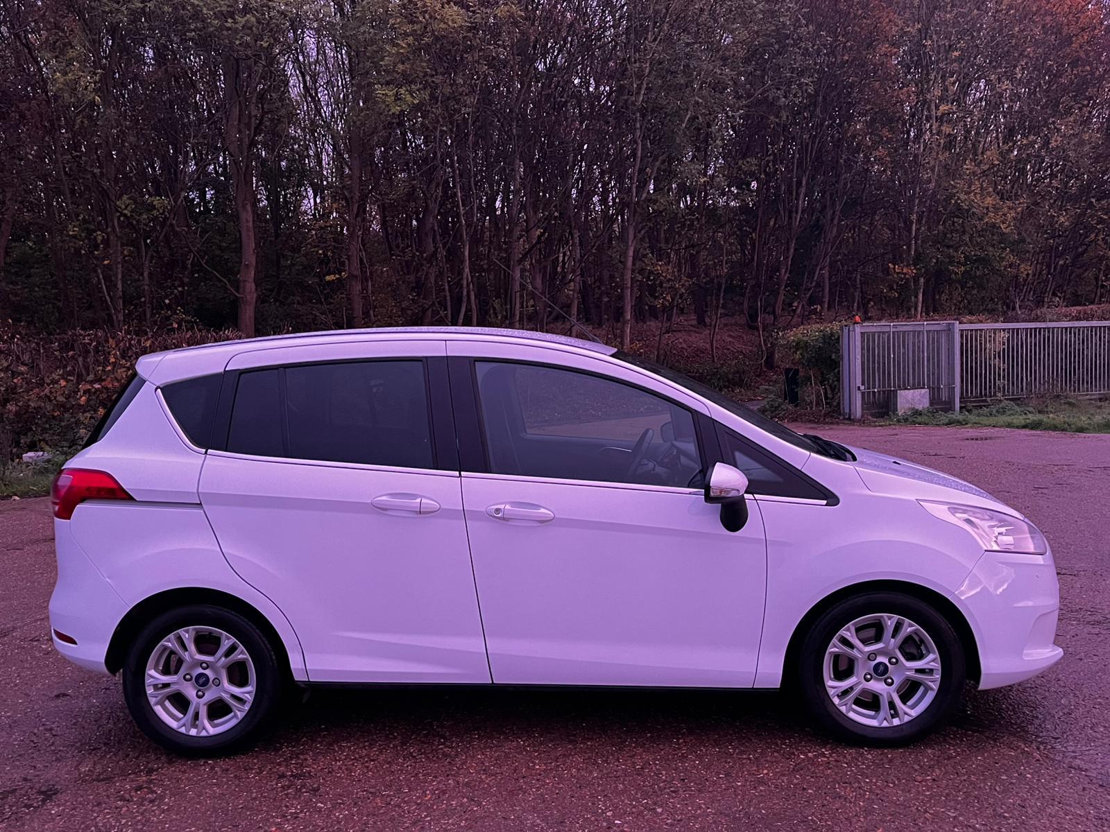 Ford B-Max 1.0T EcoBoost Zetec MPV 5dr Petrol Manual Euro 5 (100 ps)