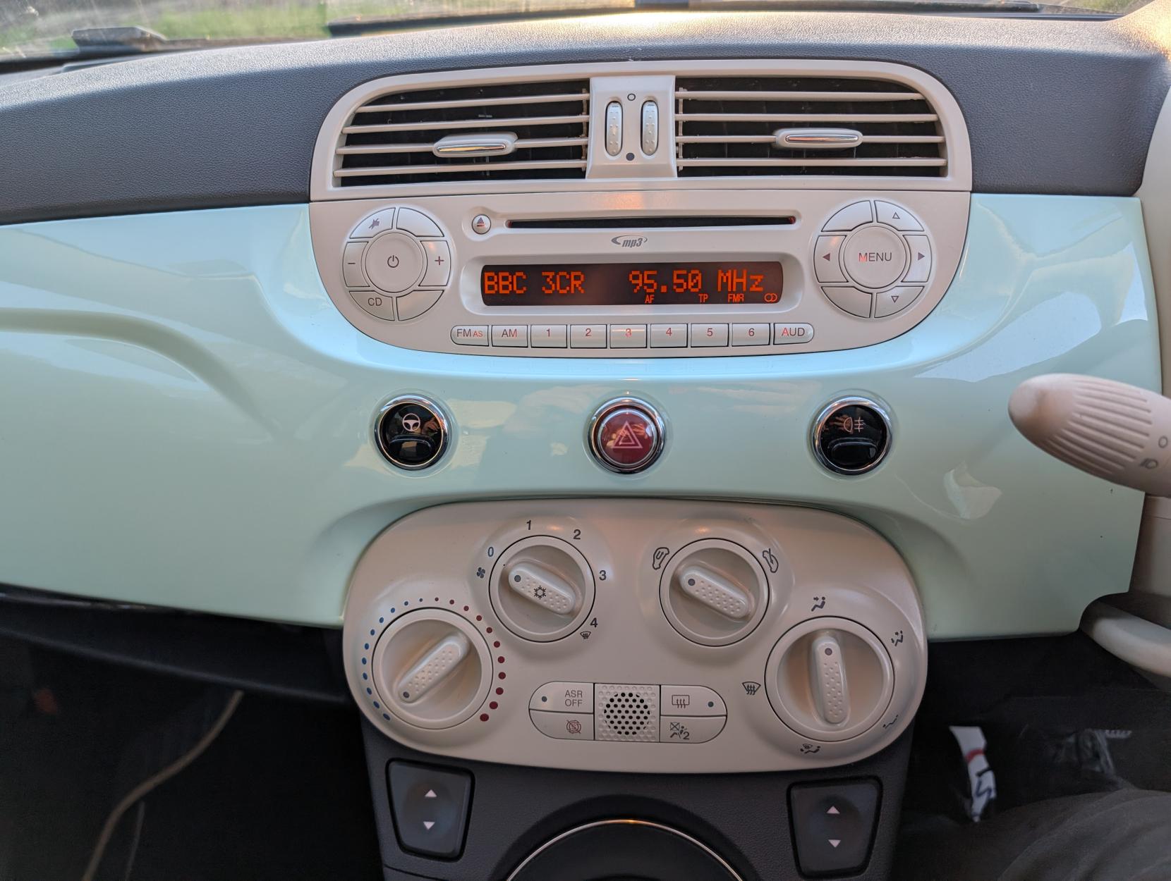 Fiat 500 1.2 Lounge Hatchback 3dr Petrol Dualogic Euro 6 (s/s) (69 bhp)