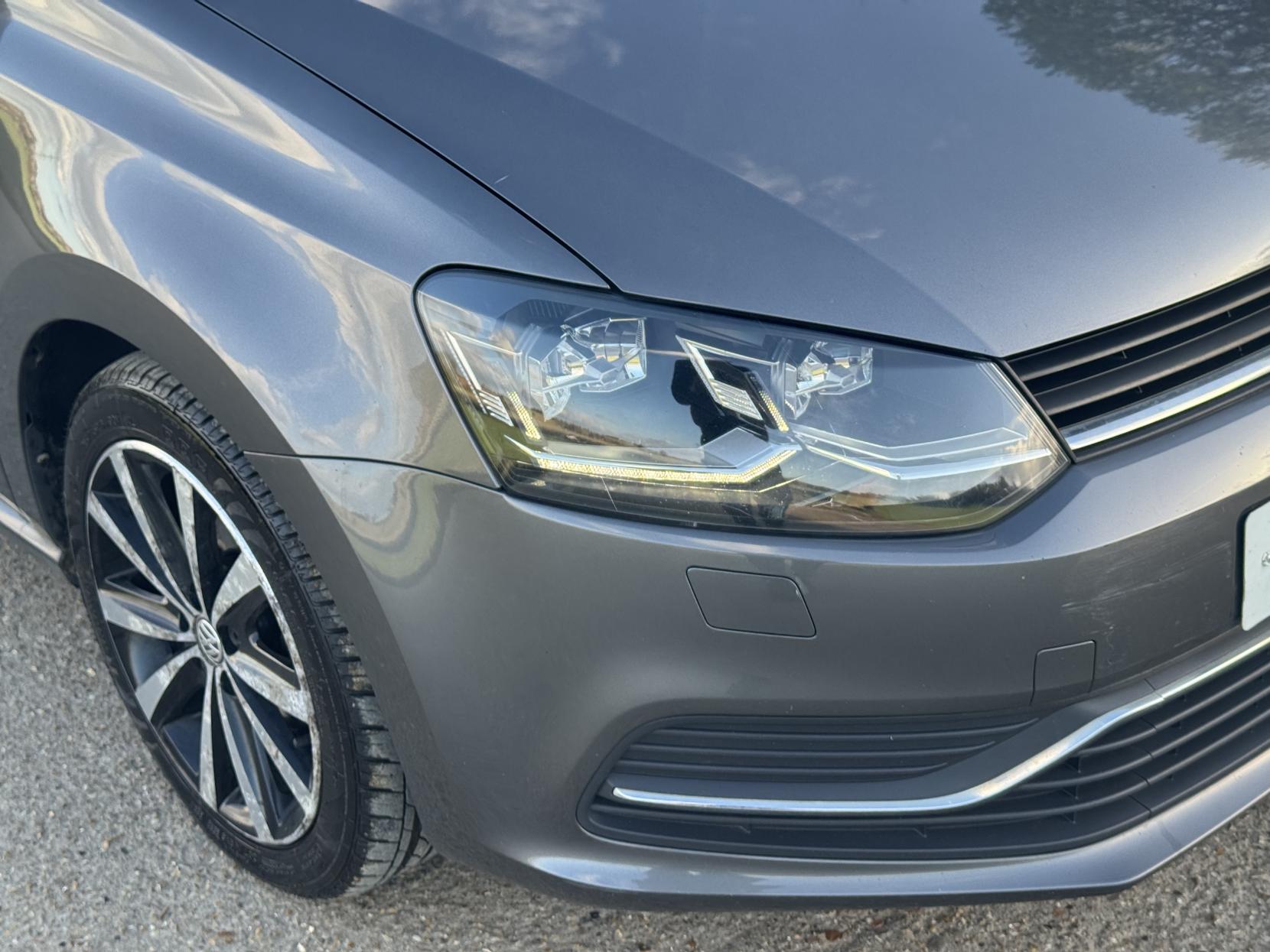 Volkswagen Polo 1.2 TSI BlueMotion Tech SE Hatchback 3dr Petrol Manual Euro 6 (s/s) (90 ps)