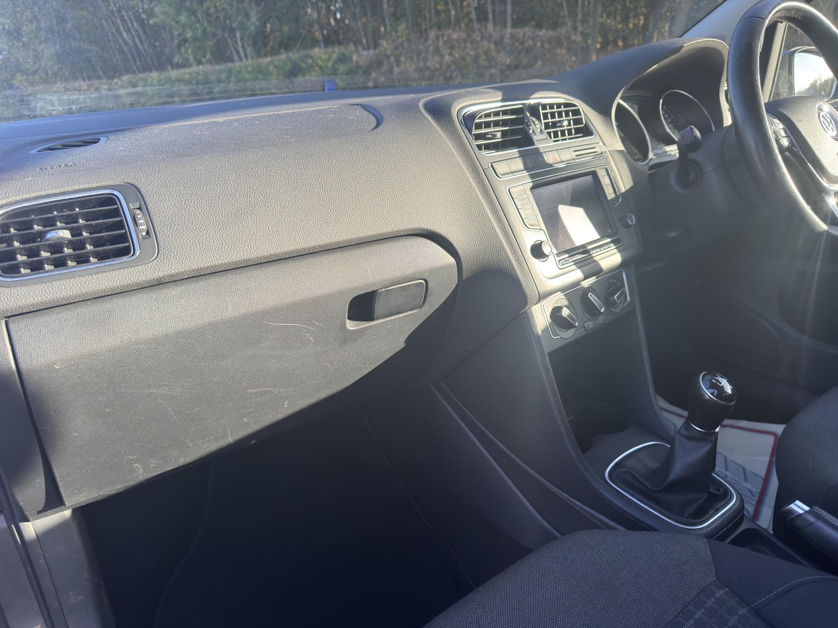 Volkswagen Polo 1.2 TSI BlueMotion Tech SE Hatchback 3dr Petrol Manual Euro 6 (s/s) (90 ps)