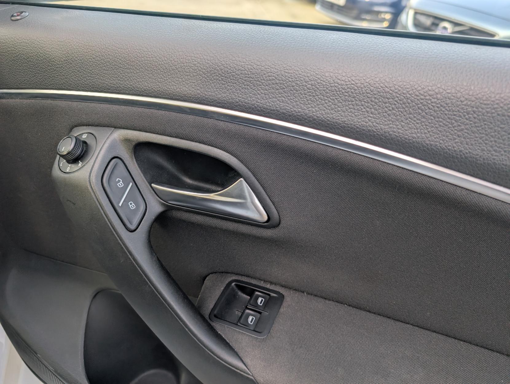 Volkswagen Polo 1.2 TSI BlueMotion Tech SE Hatchback 3dr Petrol Manual Euro 6 (s/s) (90 ps)