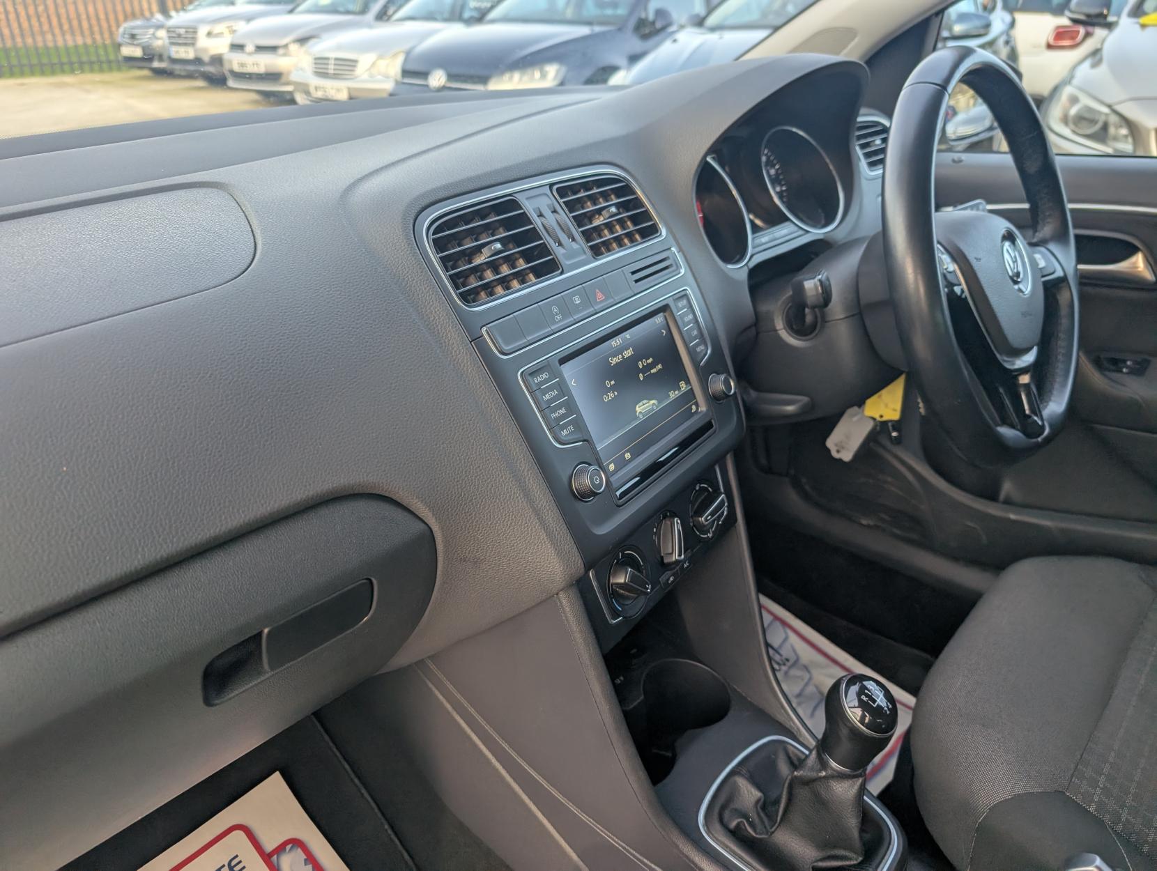 Volkswagen Polo 1.2 TSI BlueMotion Tech SE Hatchback 3dr Petrol Manual Euro 6 (s/s) (90 ps)