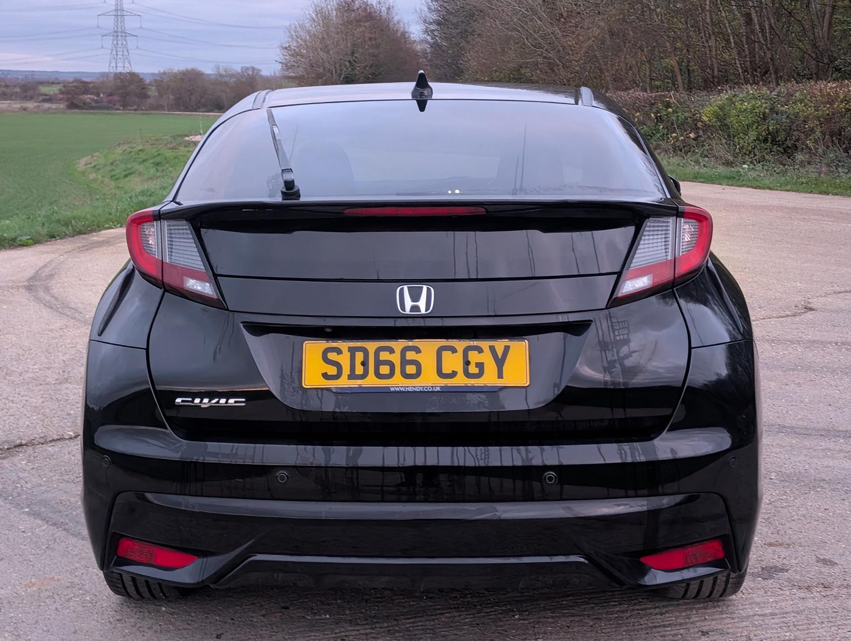 Honda Civic 1.8 i-VTEC SE Plus (Navi) Hatchback 5dr Petrol Auto Euro 6 (142 ps)