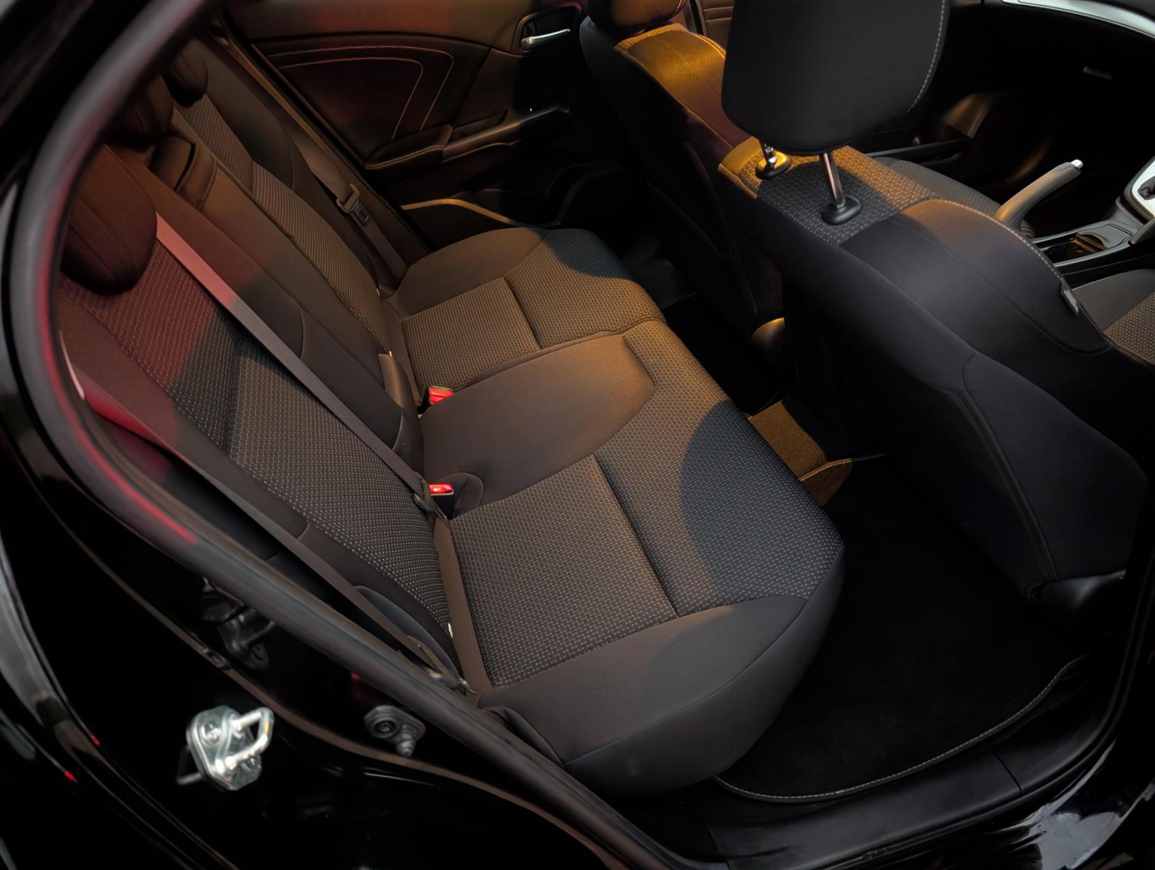 Honda Civic 1.8 i-VTEC SE Plus (Navi) Hatchback 5dr Petrol Auto Euro 6 (142 ps)