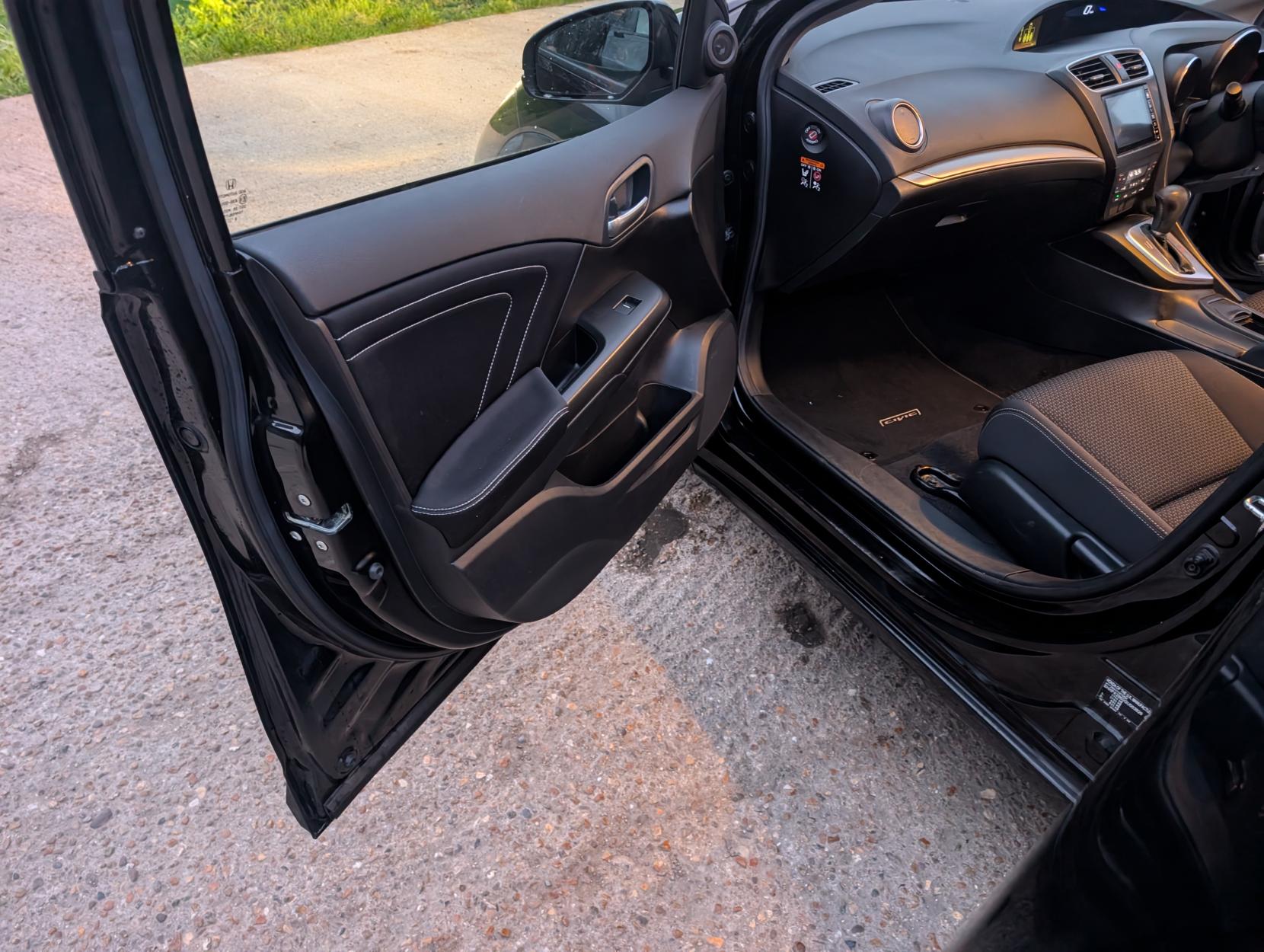 Honda Civic 1.8 i-VTEC SE Plus (Navi) Hatchback 5dr Petrol Auto Euro 6 (142 ps)