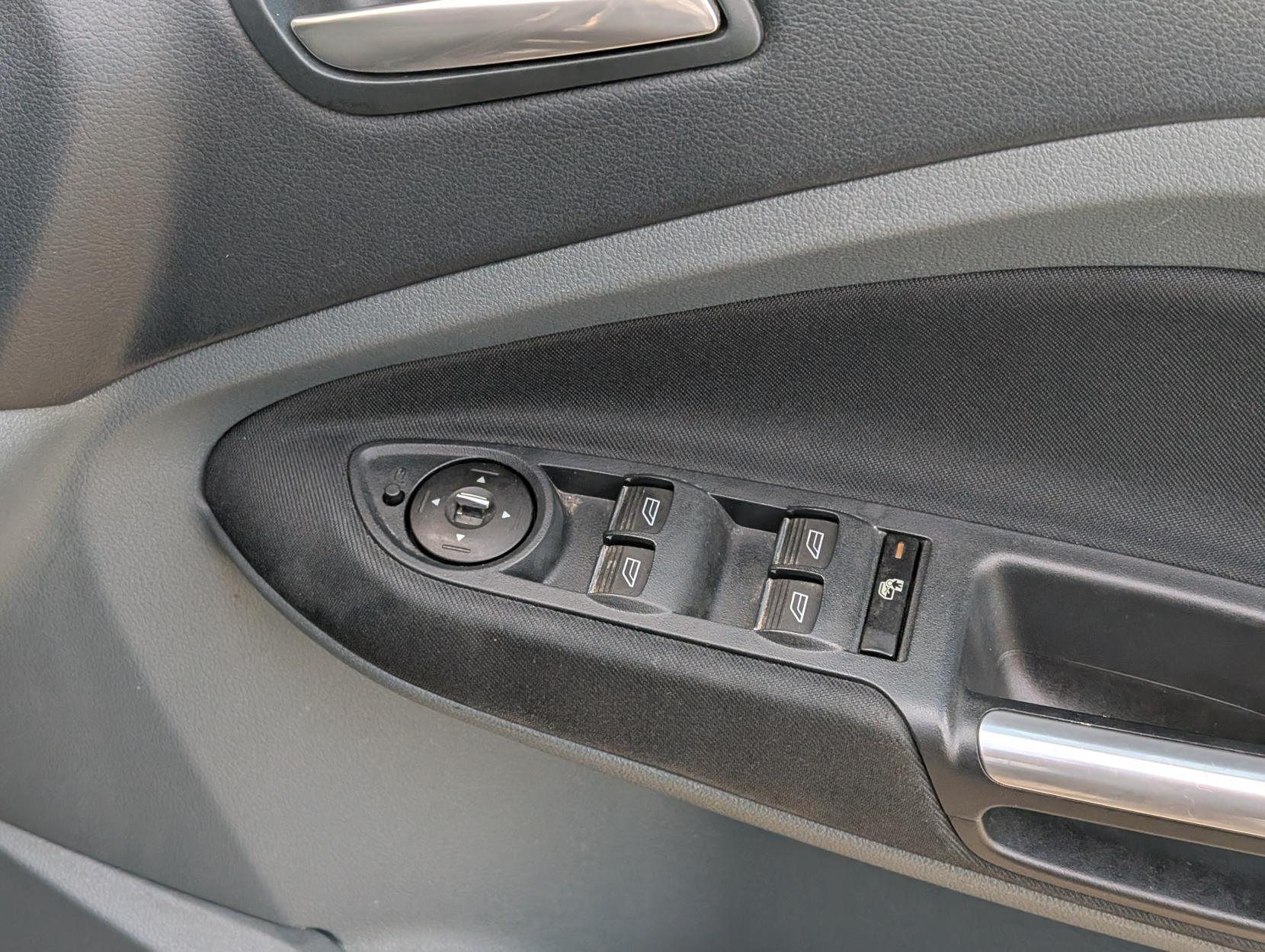 Ford C-Max 1.6 Titanium MPV 5dr Petrol Manual Euro 5 (125 ps)