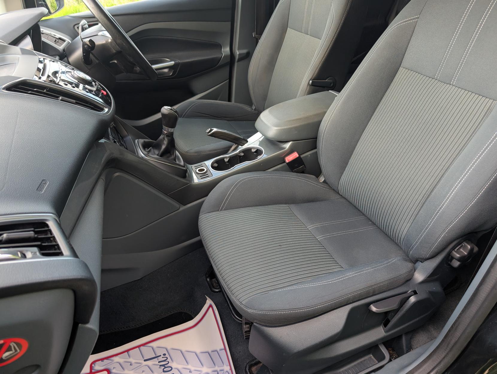 Ford C-Max 1.6 Titanium MPV 5dr Petrol Manual Euro 5 (125 ps)