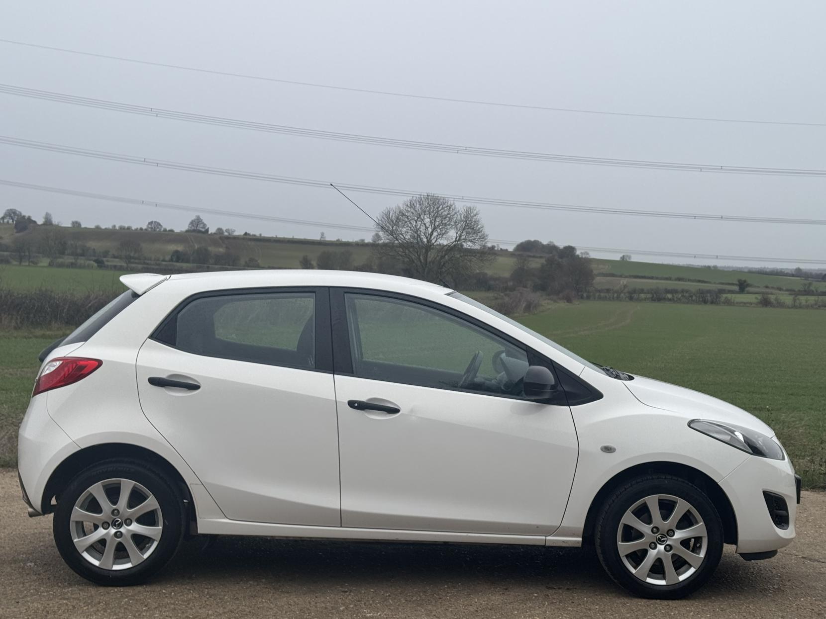 Mazda Mazda2 1.3 SE Hatchback 5dr Petrol Manual Euro 5 (a/c) (75 ps)