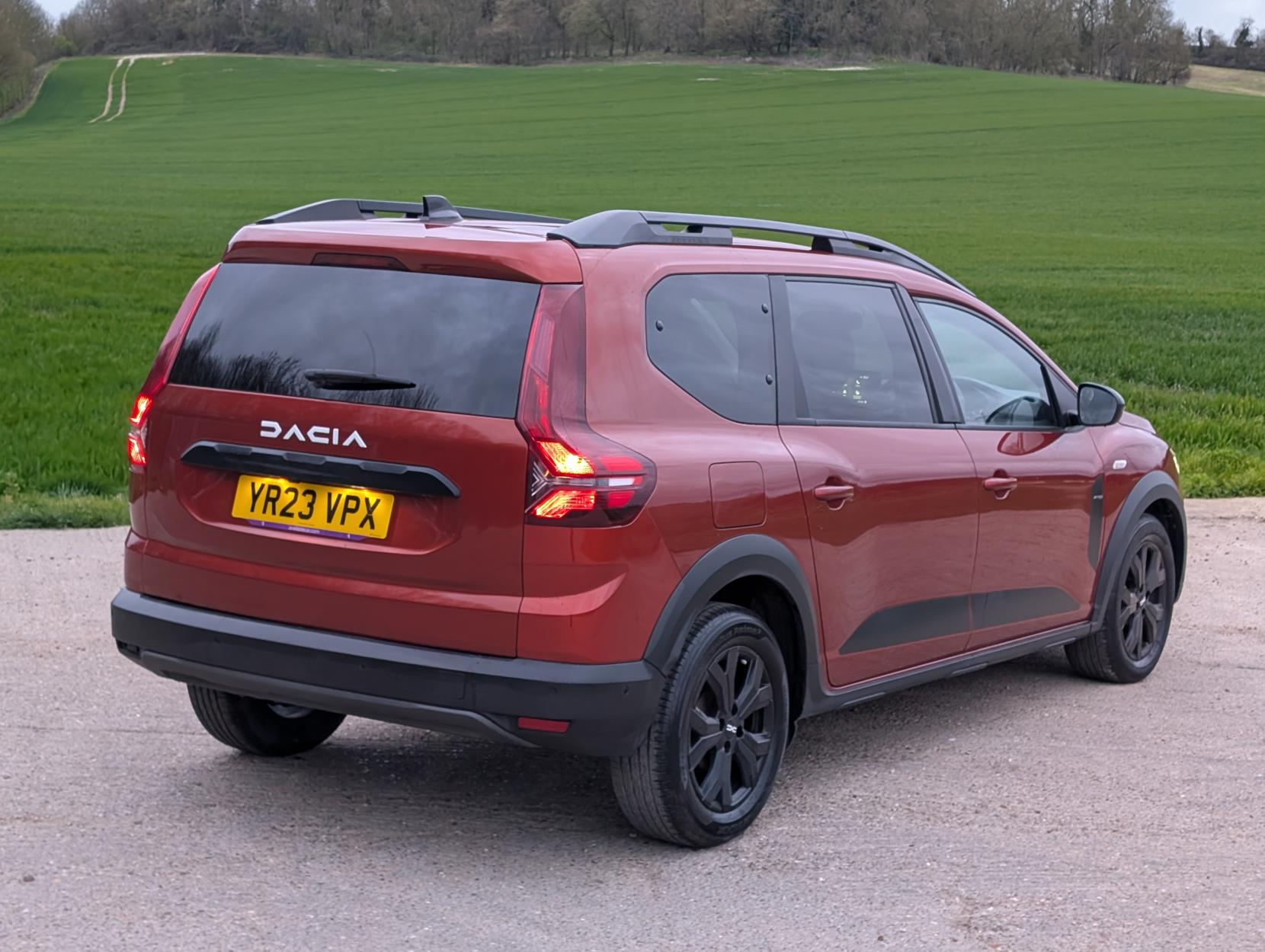 Dacia Jogger 1.0 TCe Extreme SE MPV 5dr Petrol Manual Euro 6 (s/s) (110 ps)