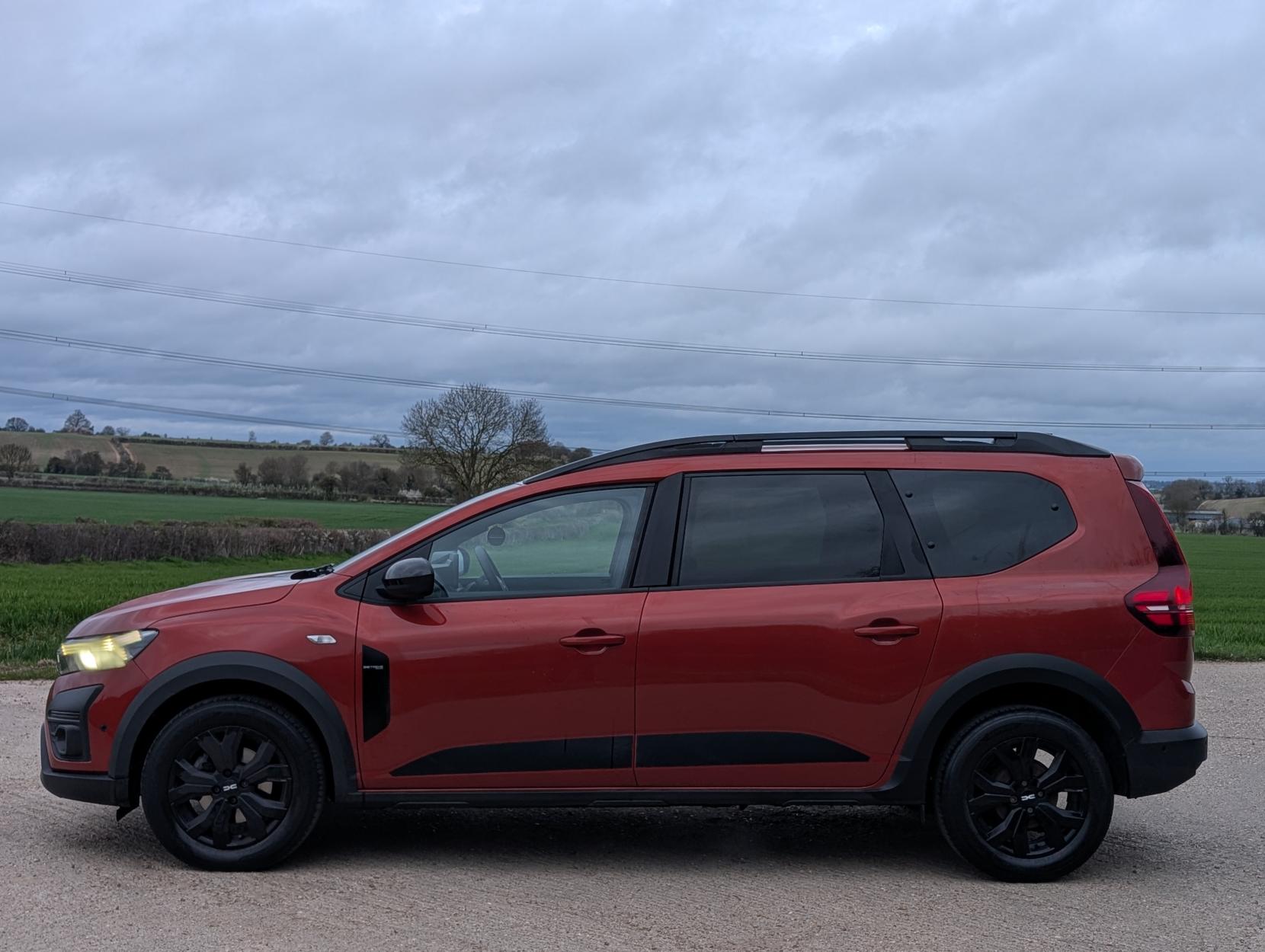 Dacia Jogger 1.0 TCe Extreme SE MPV 5dr Petrol Manual Euro 6 (s/s) (110 ps)