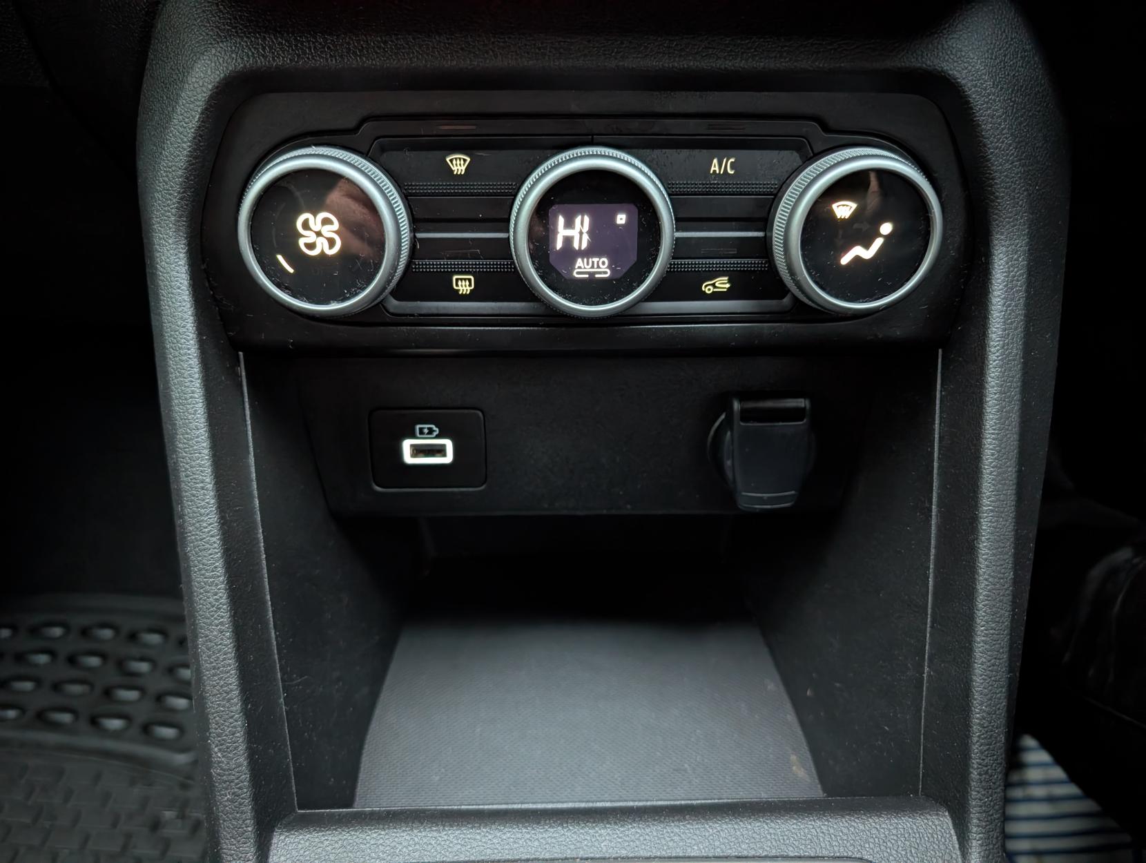 Dacia Jogger 1.0 TCe Extreme SE MPV 5dr Petrol Manual Euro 6 (s/s) (110 ps)