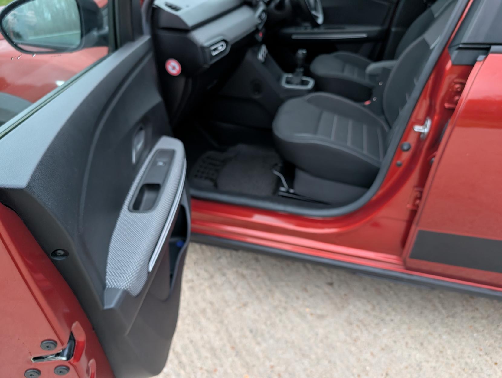 Dacia Jogger 1.0 TCe Extreme SE MPV 5dr Petrol Manual Euro 6 (s/s) (110 ps)