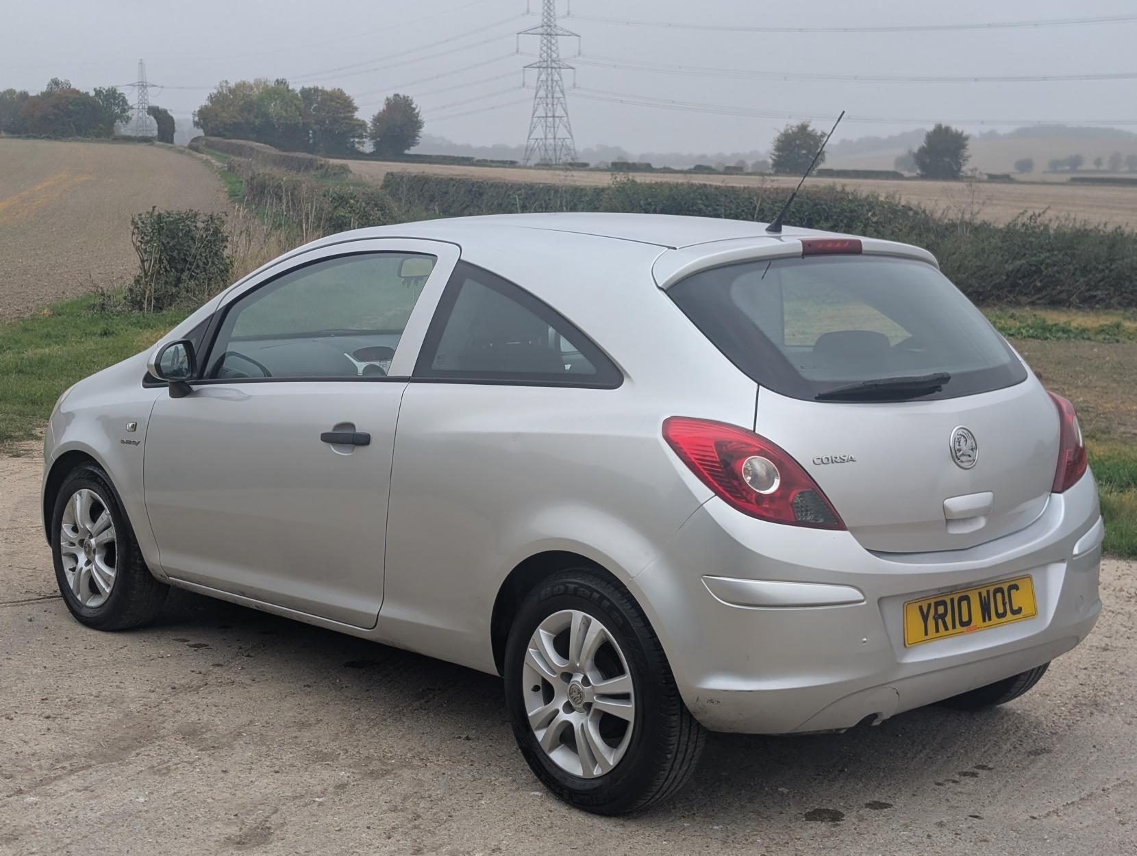 Vauxhall Corsa 1.0i ecoFLEX 12v Energy Hatchback 3dr Petrol Manual (a/c) (117 g/km, 64 bhp)