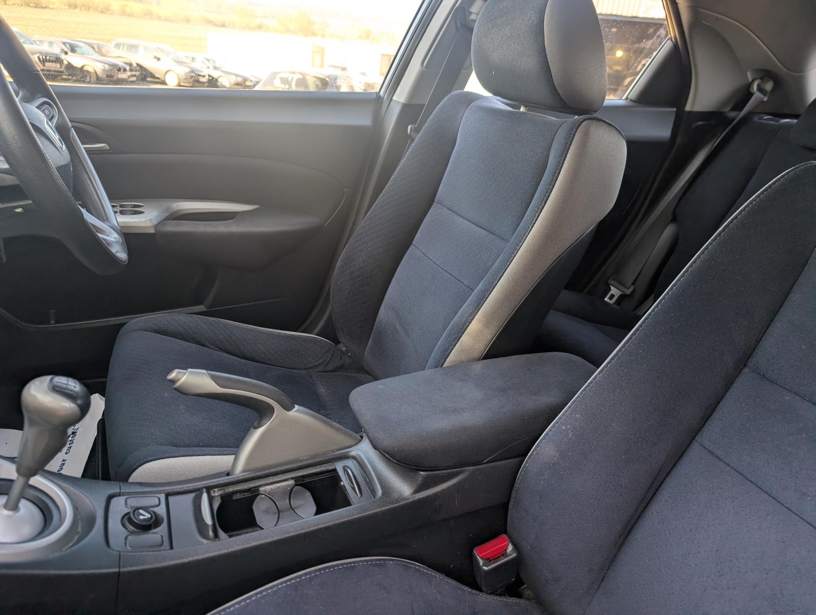 Honda Civic 1.8 i-VTEC SE Hatchback 5dr Petrol Manual (152 g/km, 138 bhp)