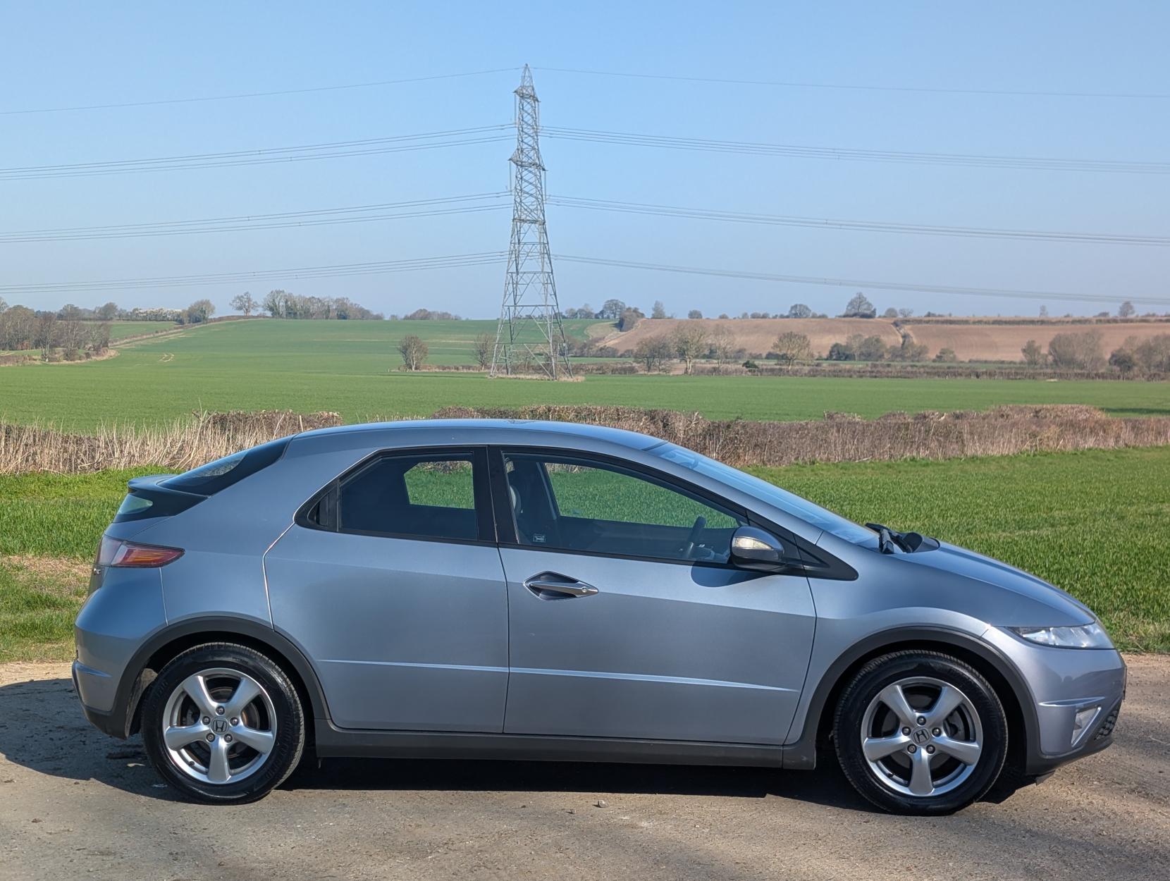 Honda Civic 1.8 i-VTEC SE Hatchback 5dr Petrol Manual (152 g/km, 138 bhp)