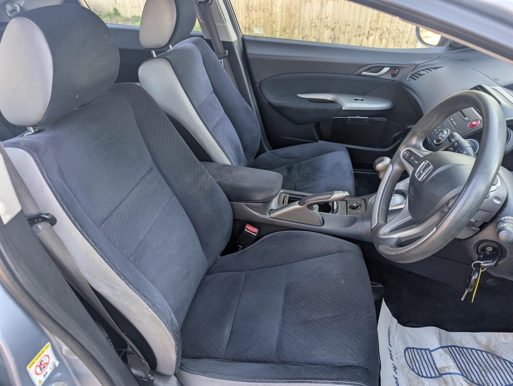 Honda Civic 1.8 i-VTEC SE Hatchback 5dr Petrol Manual (152 g/km, 138 bhp)