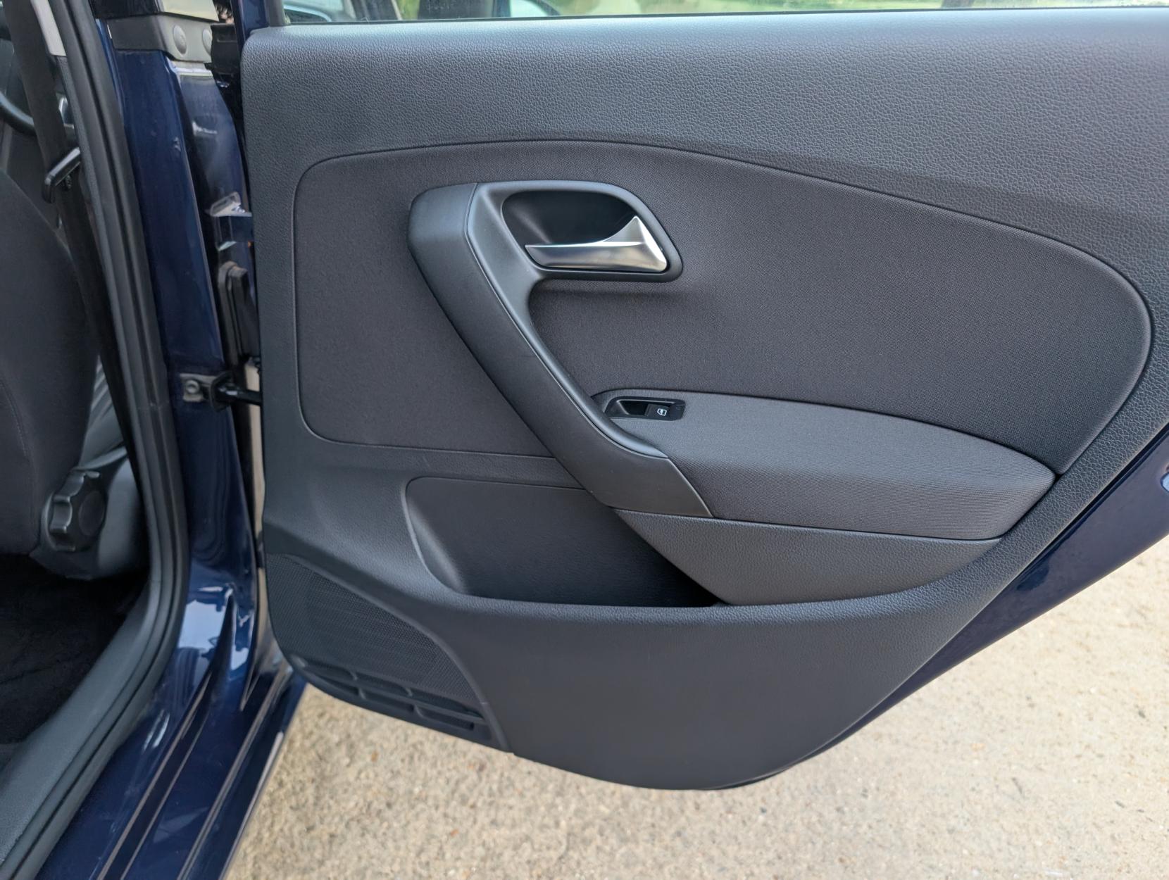 Volkswagen Polo 1.2 Moda Hatchback (2009 - 2014)