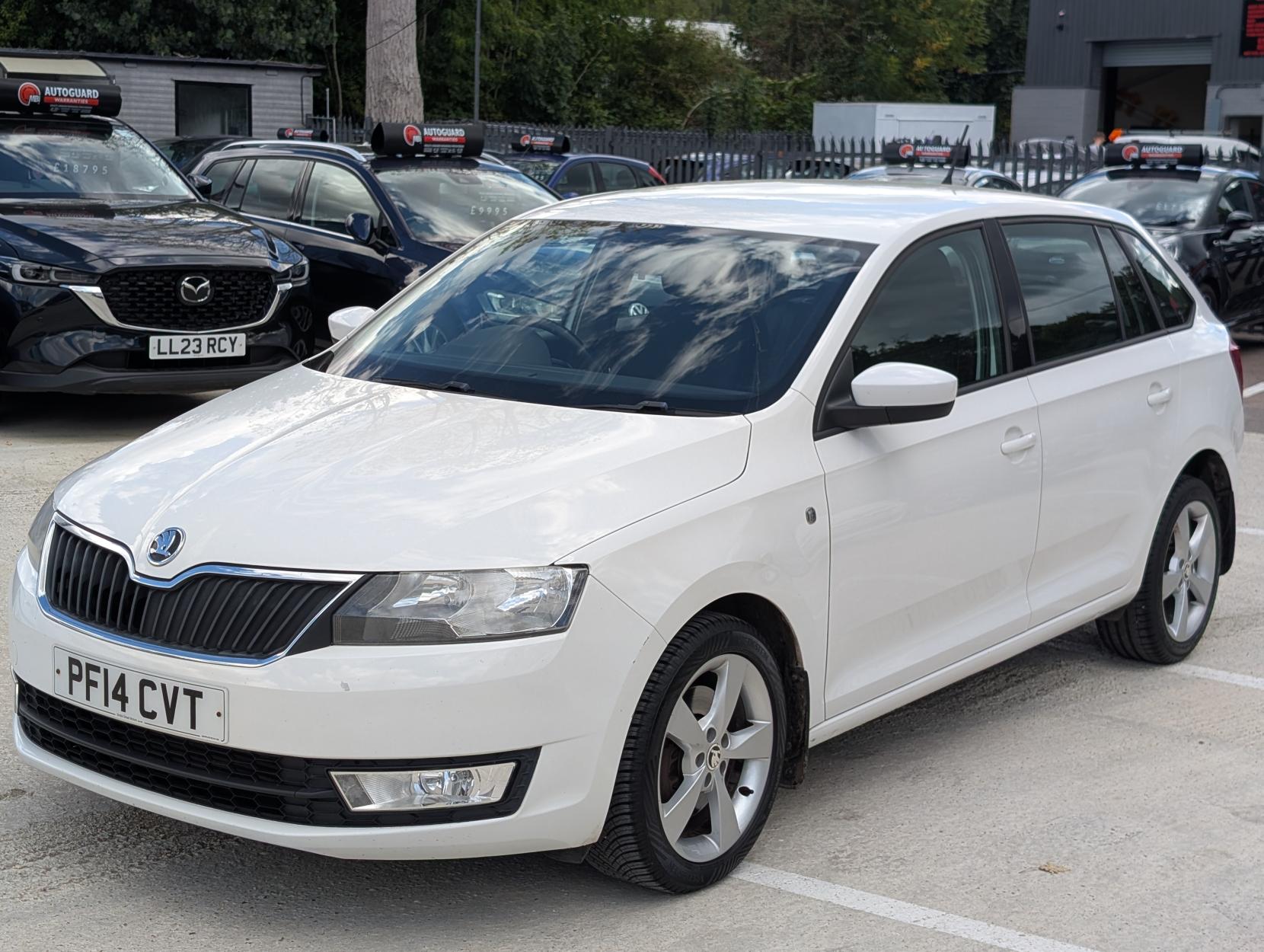 Skoda Rapid Spaceback 1.6 TDI Elegance Hatchback 5dr Diesel Manual Euro 5 (90 ps)