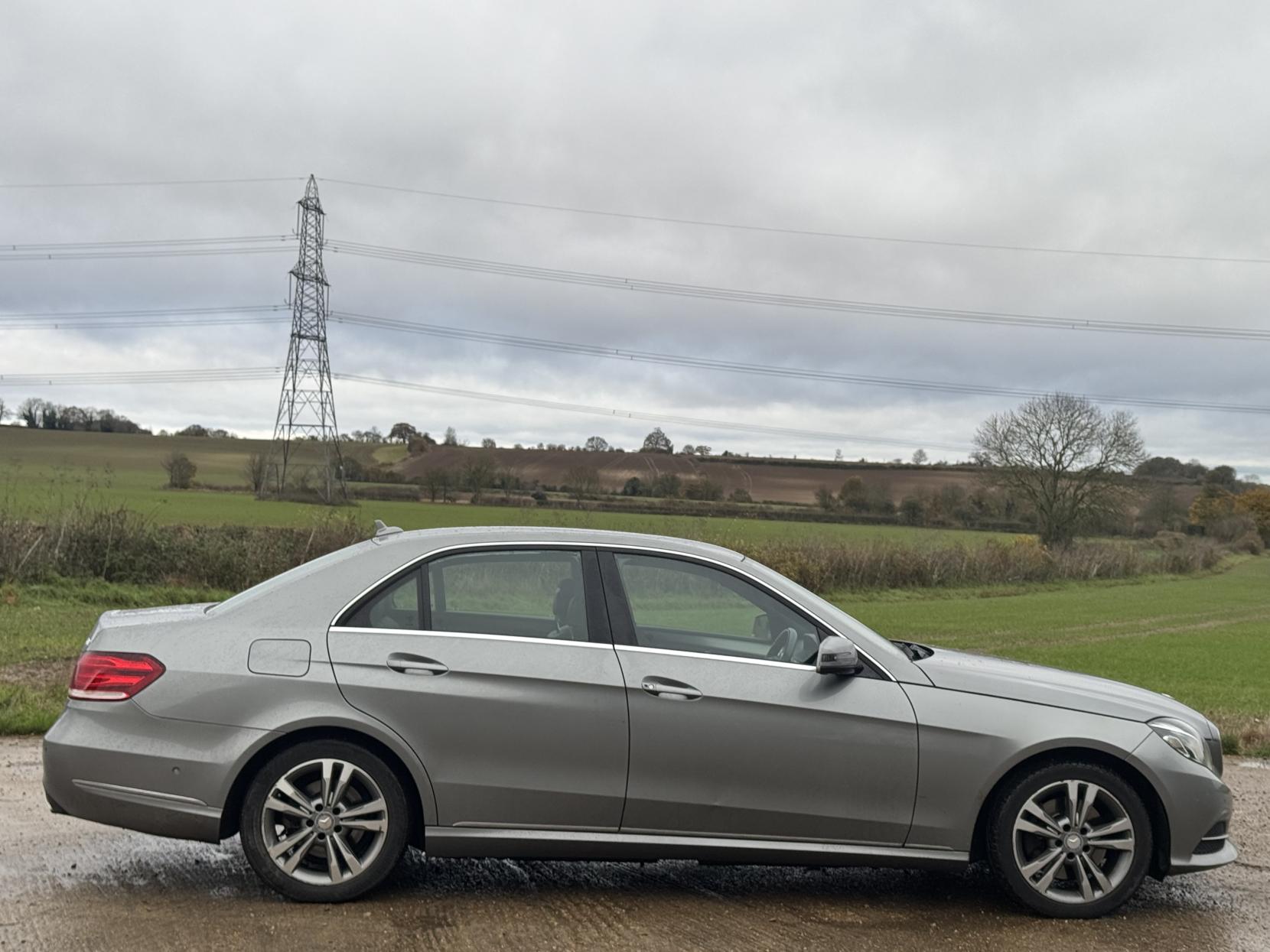 Mercedes-Benz E Class 2.1 E250 CDI SE Saloon 4dr Diesel G-Tronic+ Euro 5 (s/s) (204 ps)