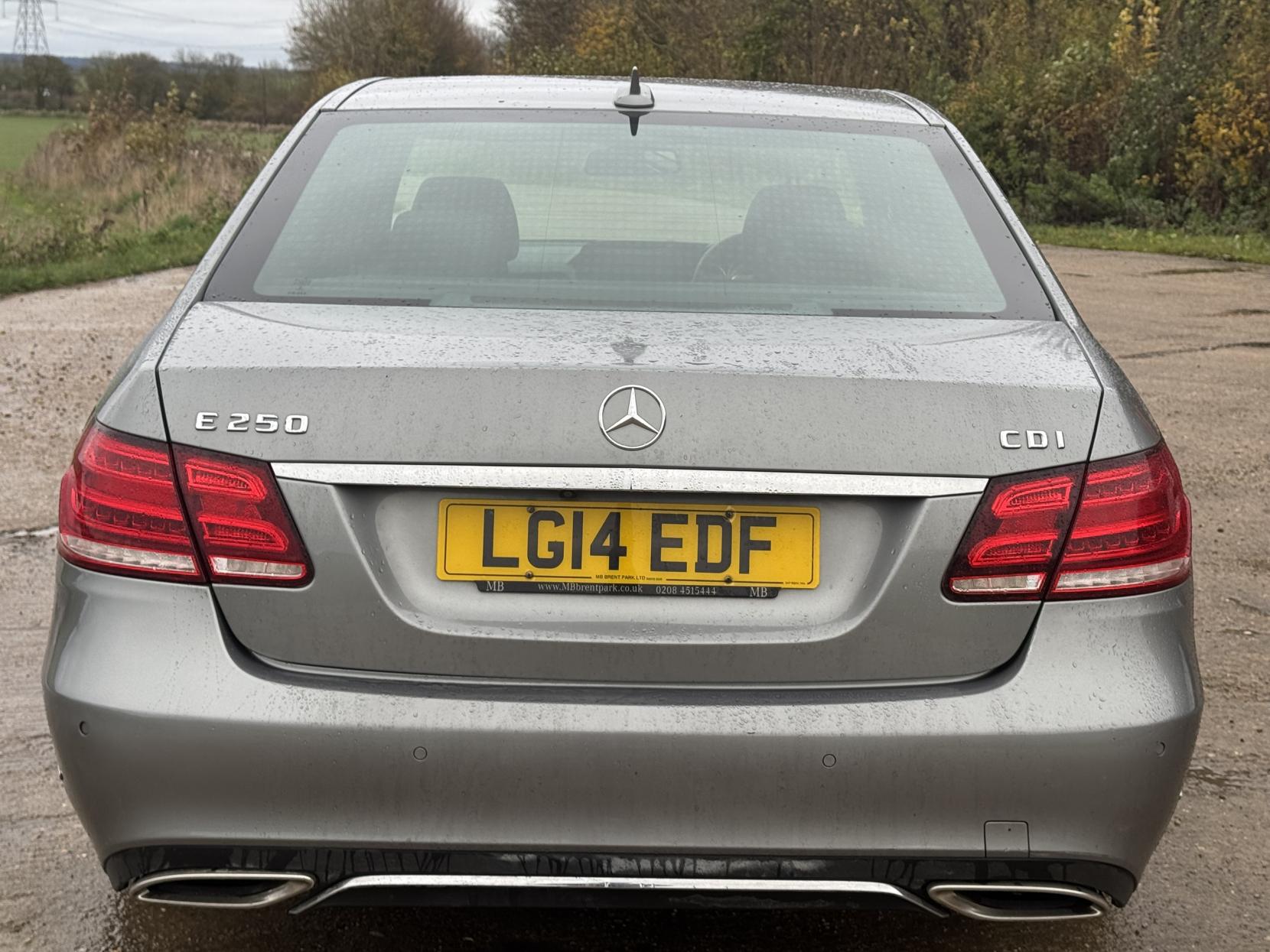 Mercedes-Benz E Class 2.1 E250 CDI SE Saloon 4dr Diesel G-Tronic+ Euro 5 (s/s) (204 ps)