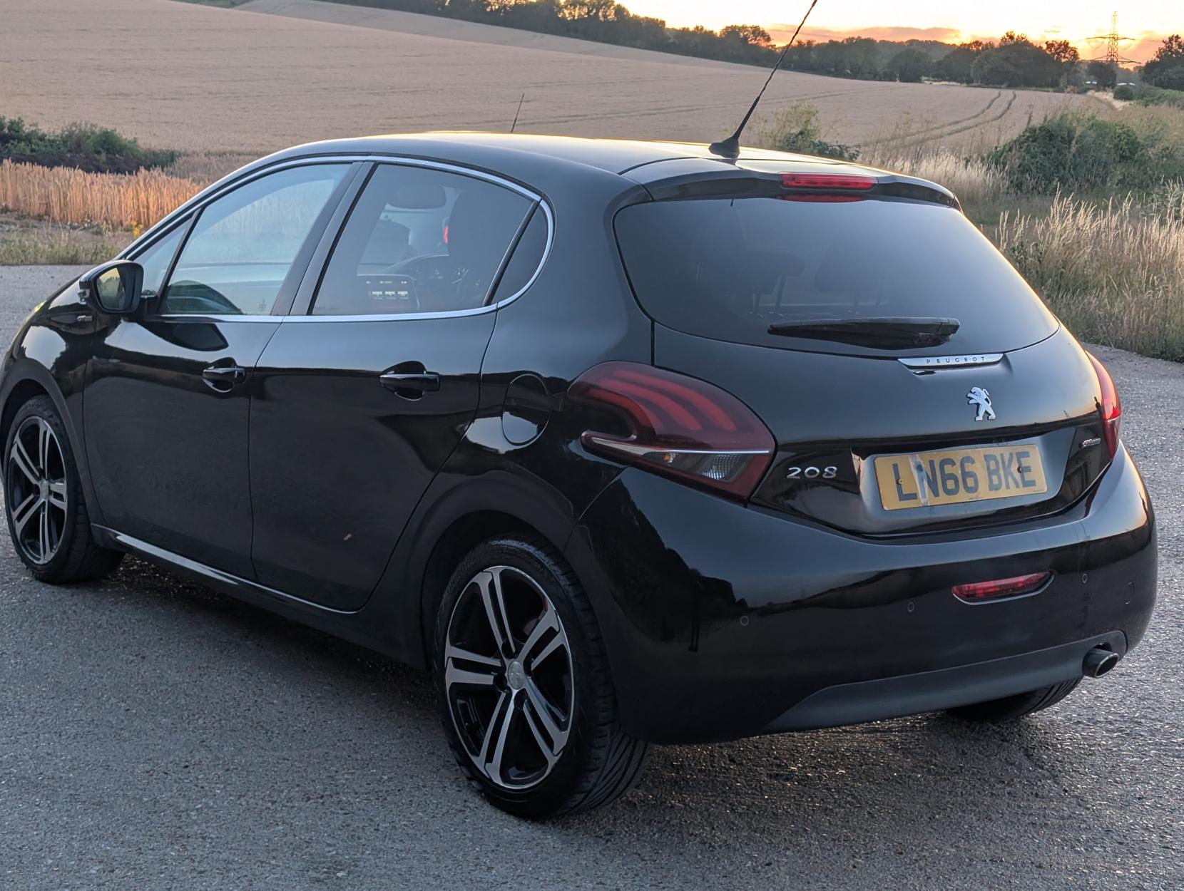 Peugeot 208 1.6 BlueHDi GT Line Hatchback 5dr Diesel Manual Euro 6 (100 ps)