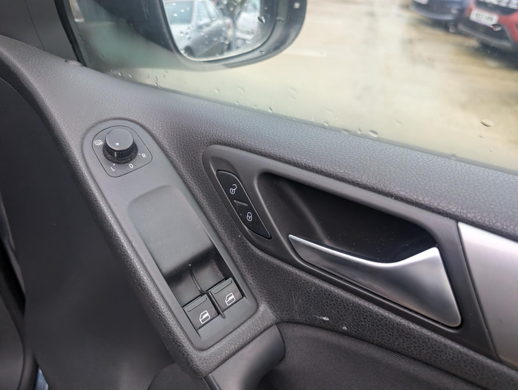 Volkswagen Golf 1.4 S Hatchback 5dr Petrol Manual Euro 5 (80 ps)