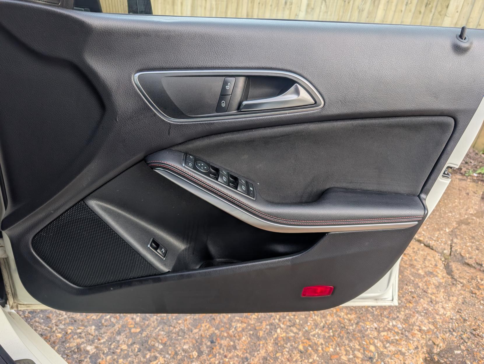 Mercedes-Benz CLA 2.1 CLA220 CDI AMG Sport Coupe 4dr Diesel 7G-DCT Euro 6 (s/s) (170 ps)