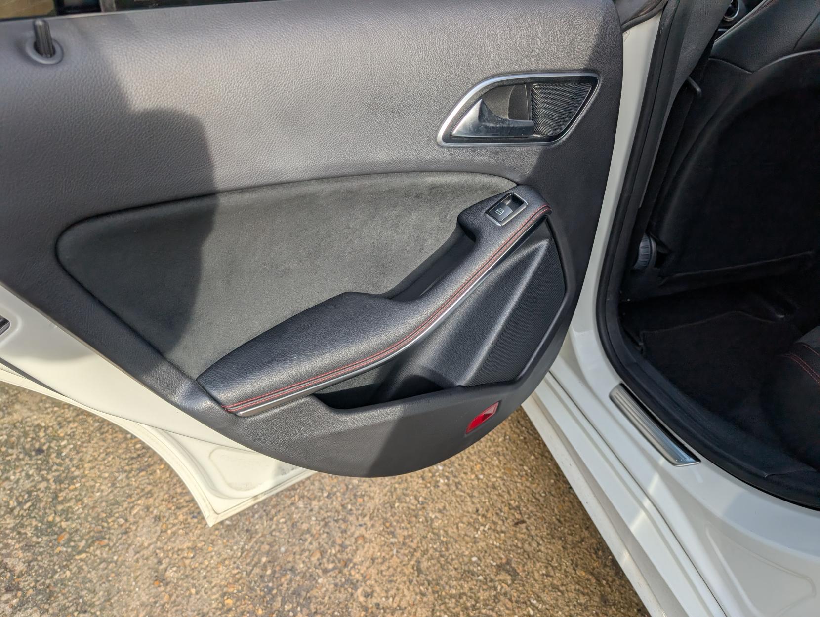 Mercedes-Benz CLA 2.1 CLA220 CDI AMG Sport Coupe 4dr Diesel 7G-DCT Euro 6 (s/s) (170 ps)