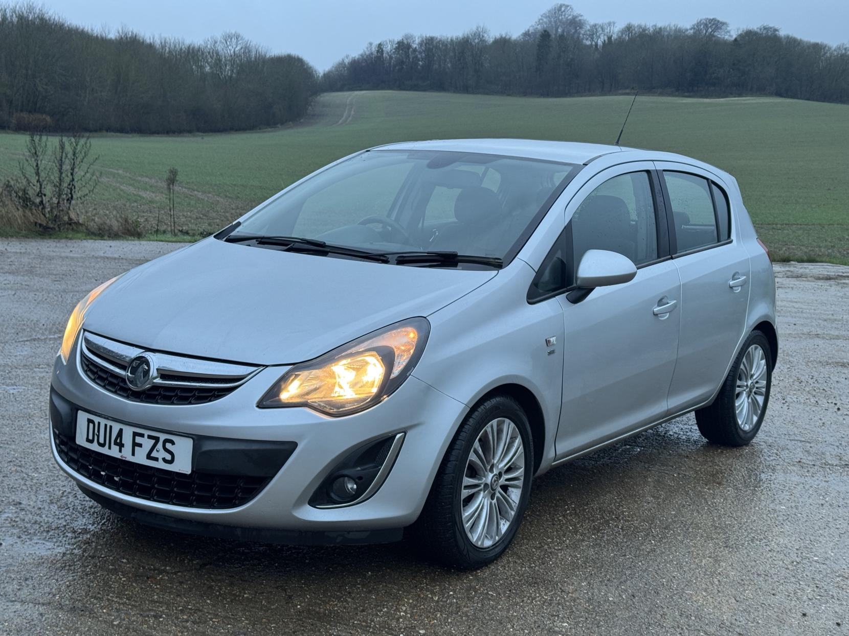 Vauxhall Corsa 1.4 16V SE Hatchback 5dr Petrol Auto Euro 5 (100 ps)