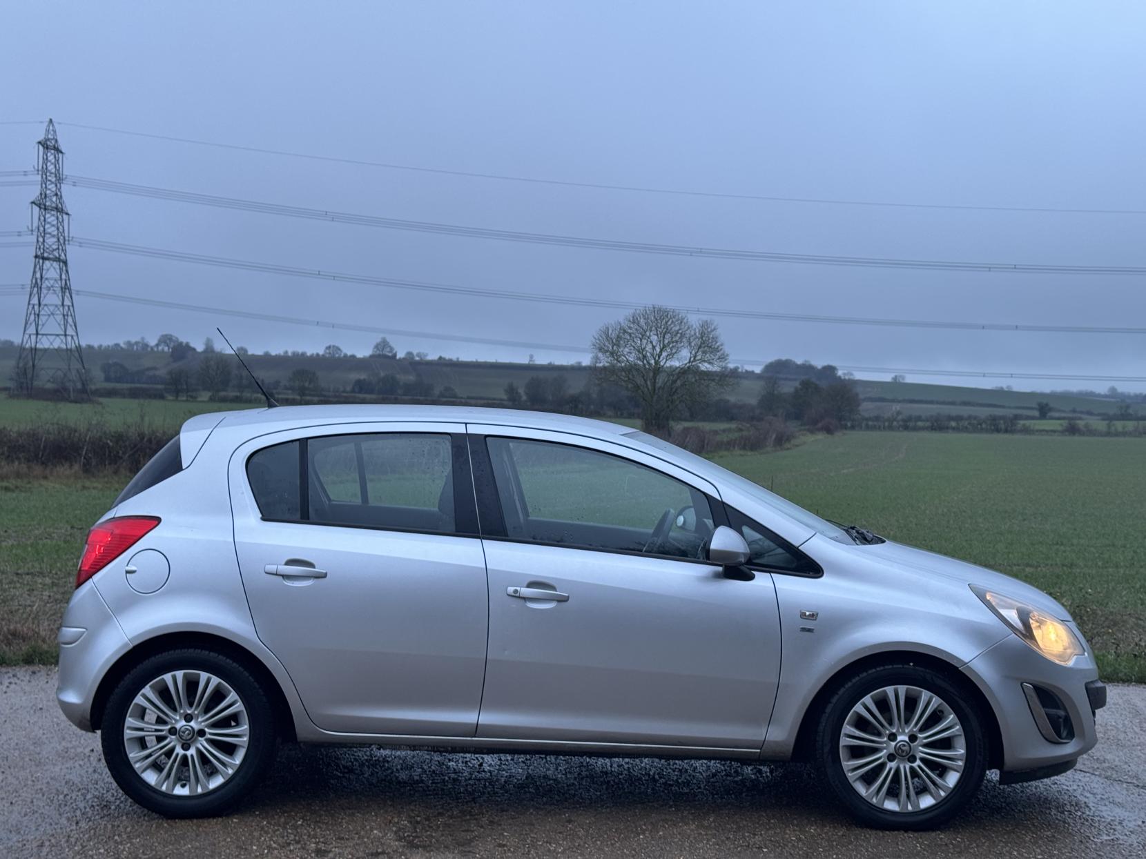 Vauxhall Corsa 1.4 16V SE Hatchback 5dr Petrol Auto Euro 5 (100 ps)