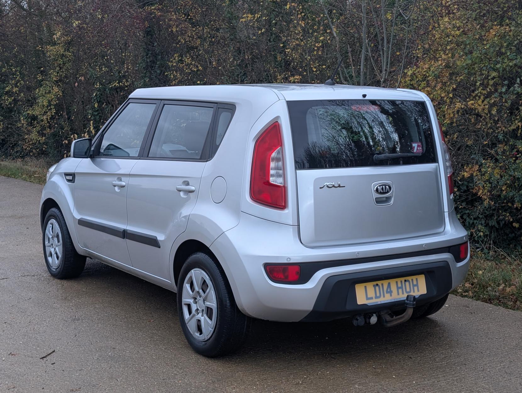 Kia Soul 1.6 GDi 1 SUV 5dr Petrol Manual Euro 5 (138 bhp)