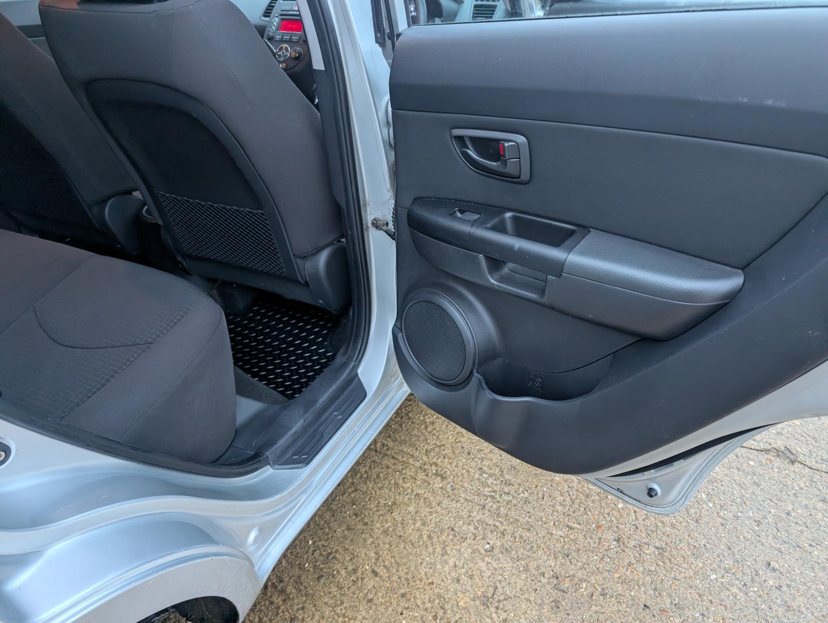 Kia Soul 1.6 GDi 1 SUV 5dr Petrol Manual Euro 5 (138 bhp)